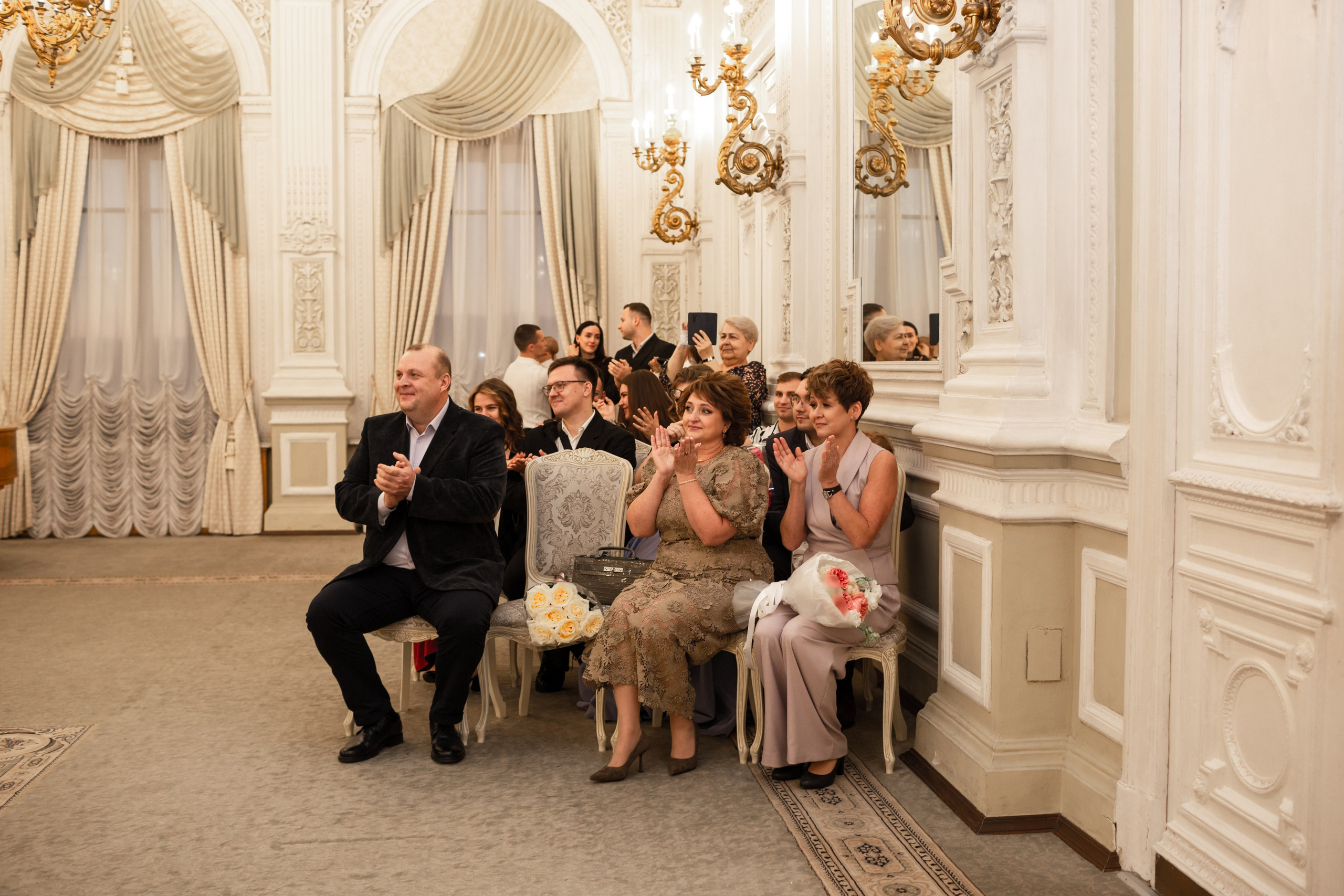 Свадьба в Петербурге в сентябре. Свадебный фотограф Кирилл Белый