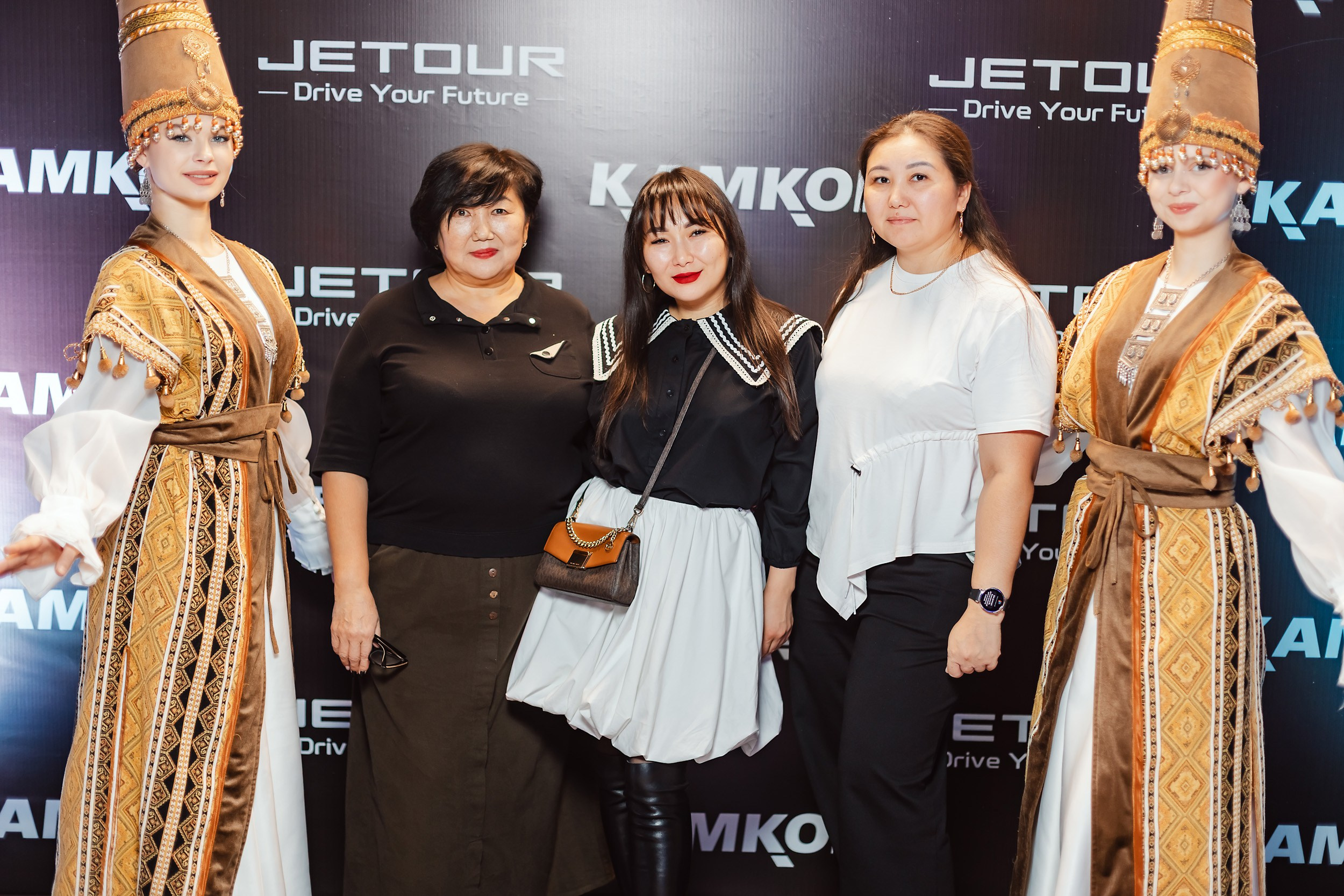 Открытие Jetour. Кипятком Павлодар