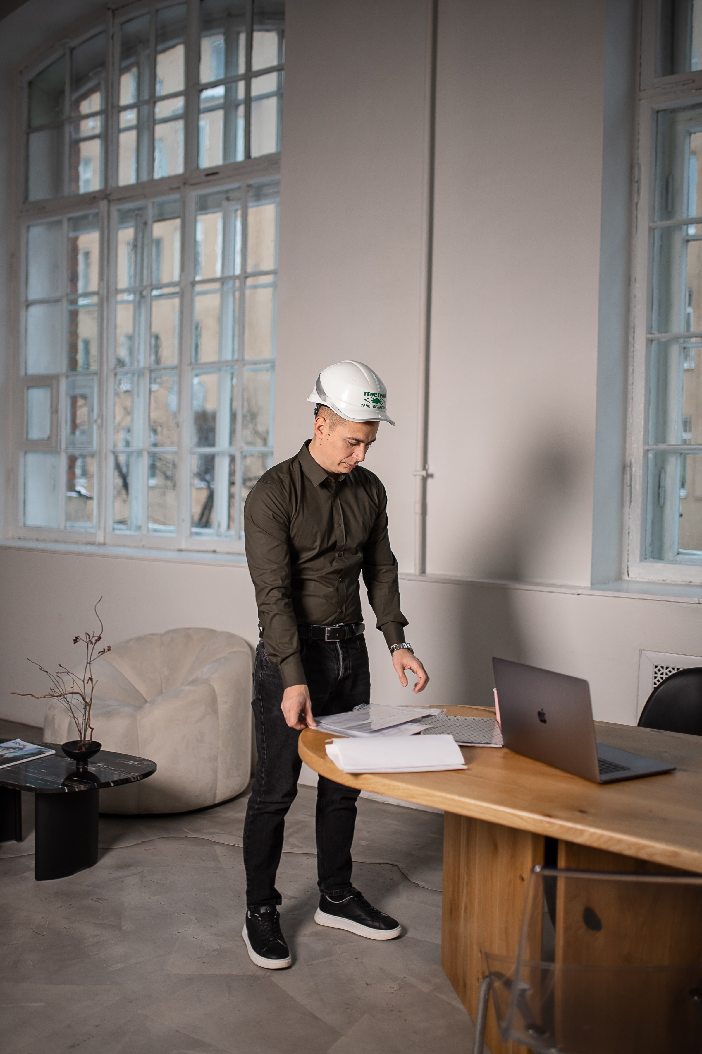 Ян строитель. Фотограф Санкт-Петербург Раднаева Юлия