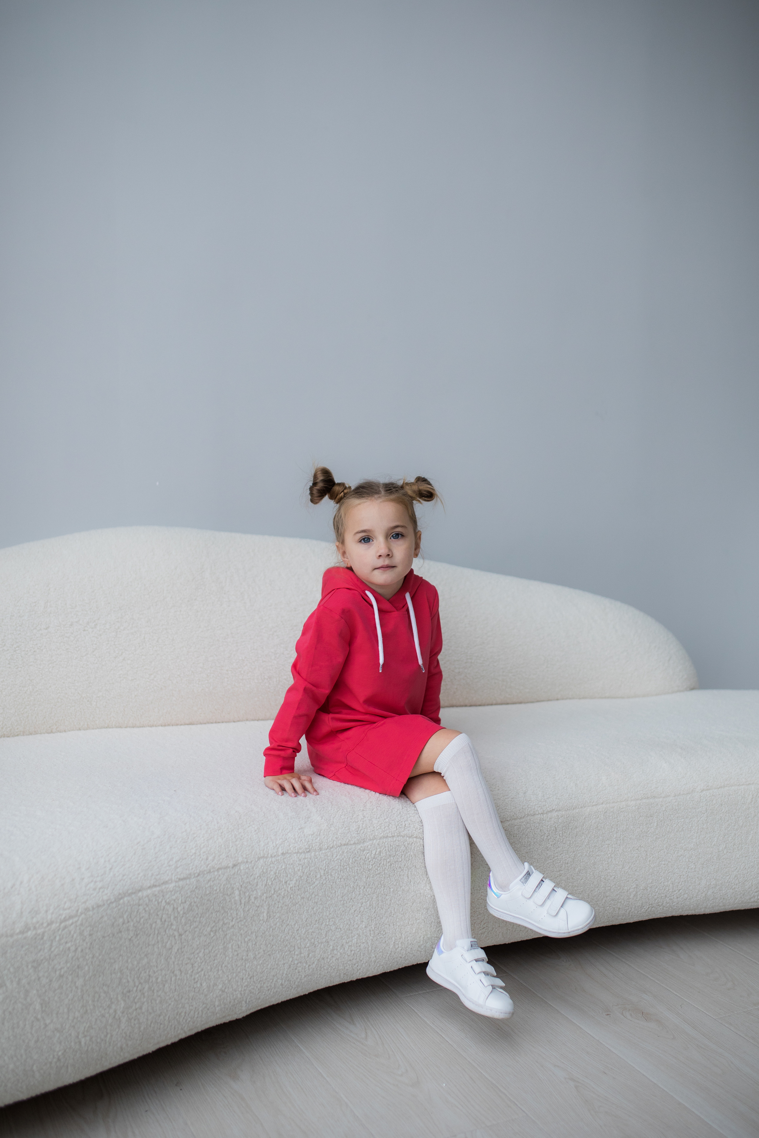 Съемка для бренда-производителя детских платьев. Фотограф в Москве Ира Никина