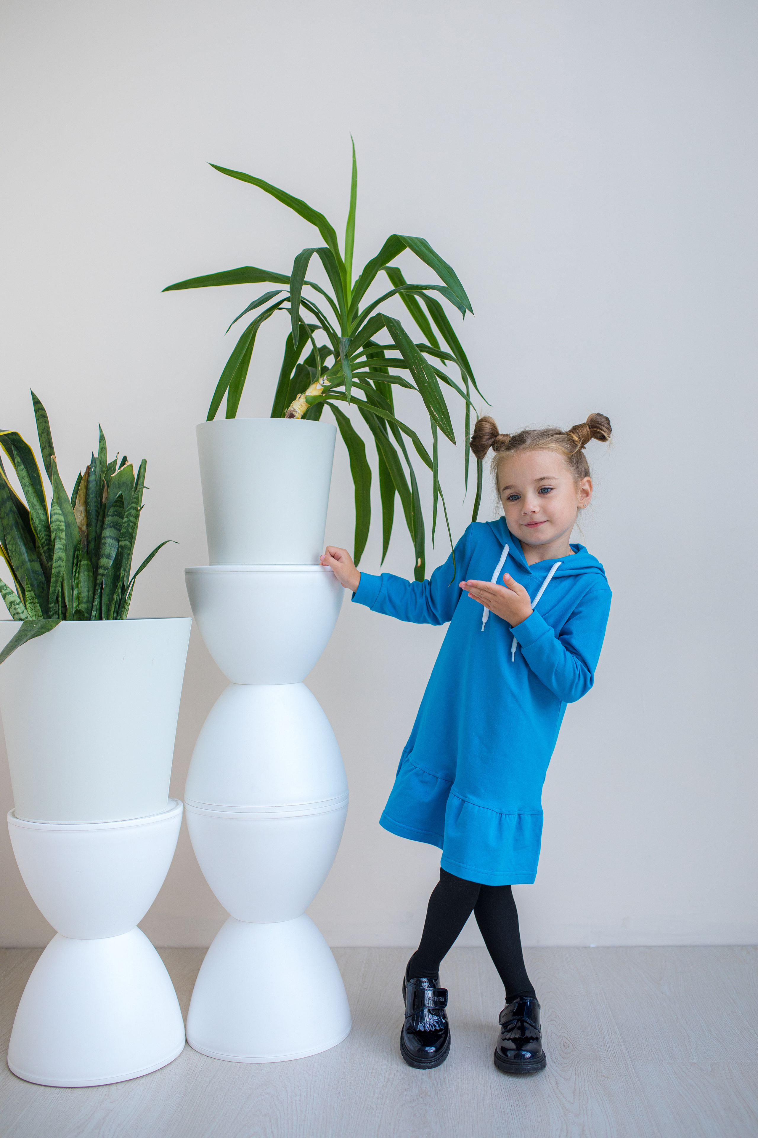 Съемка для бренда-производителя детских платьев. Фотограф в Москве Ира Никина