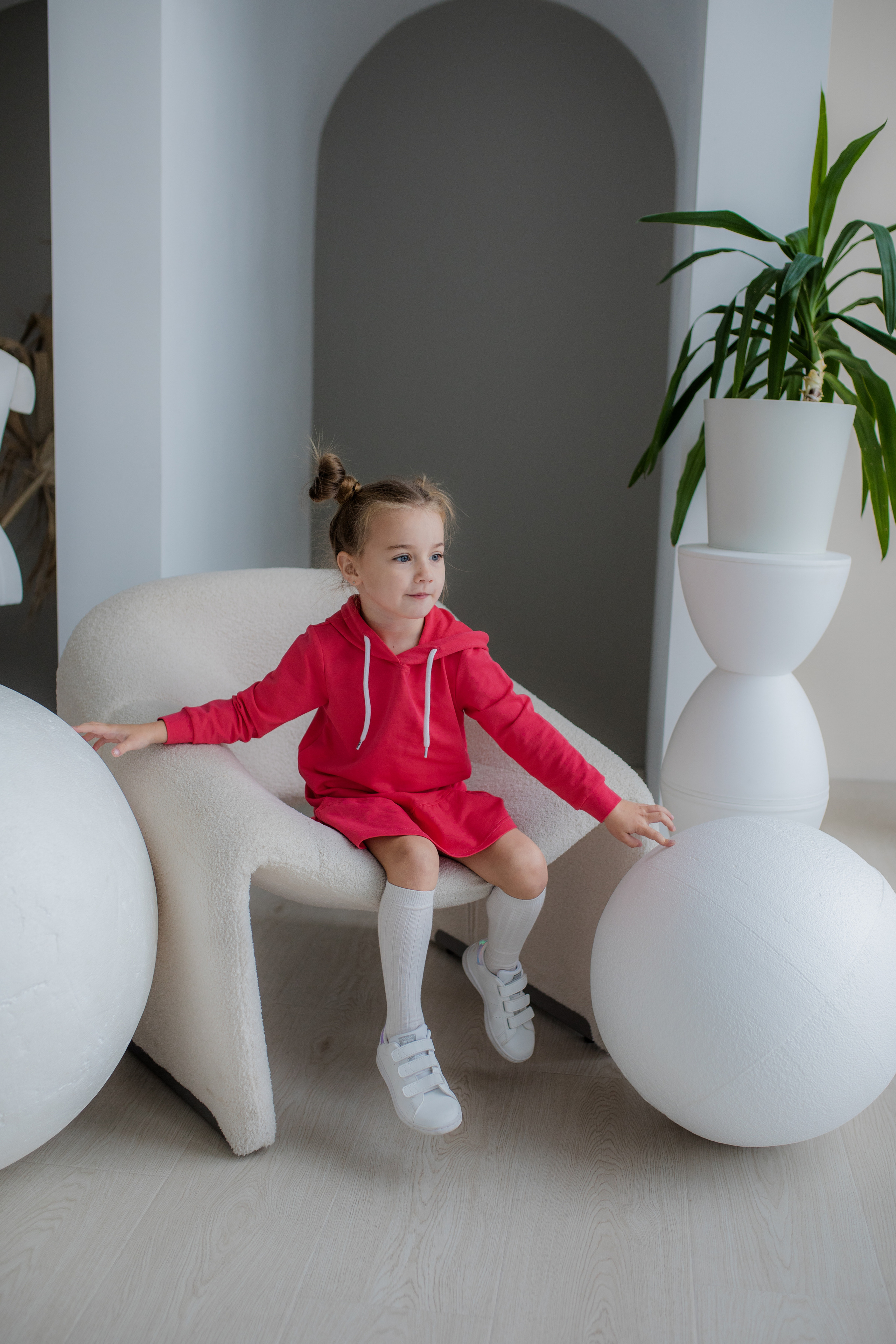 Съемка для бренда-производителя детских платьев. Фотограф в Москве Ира Никина