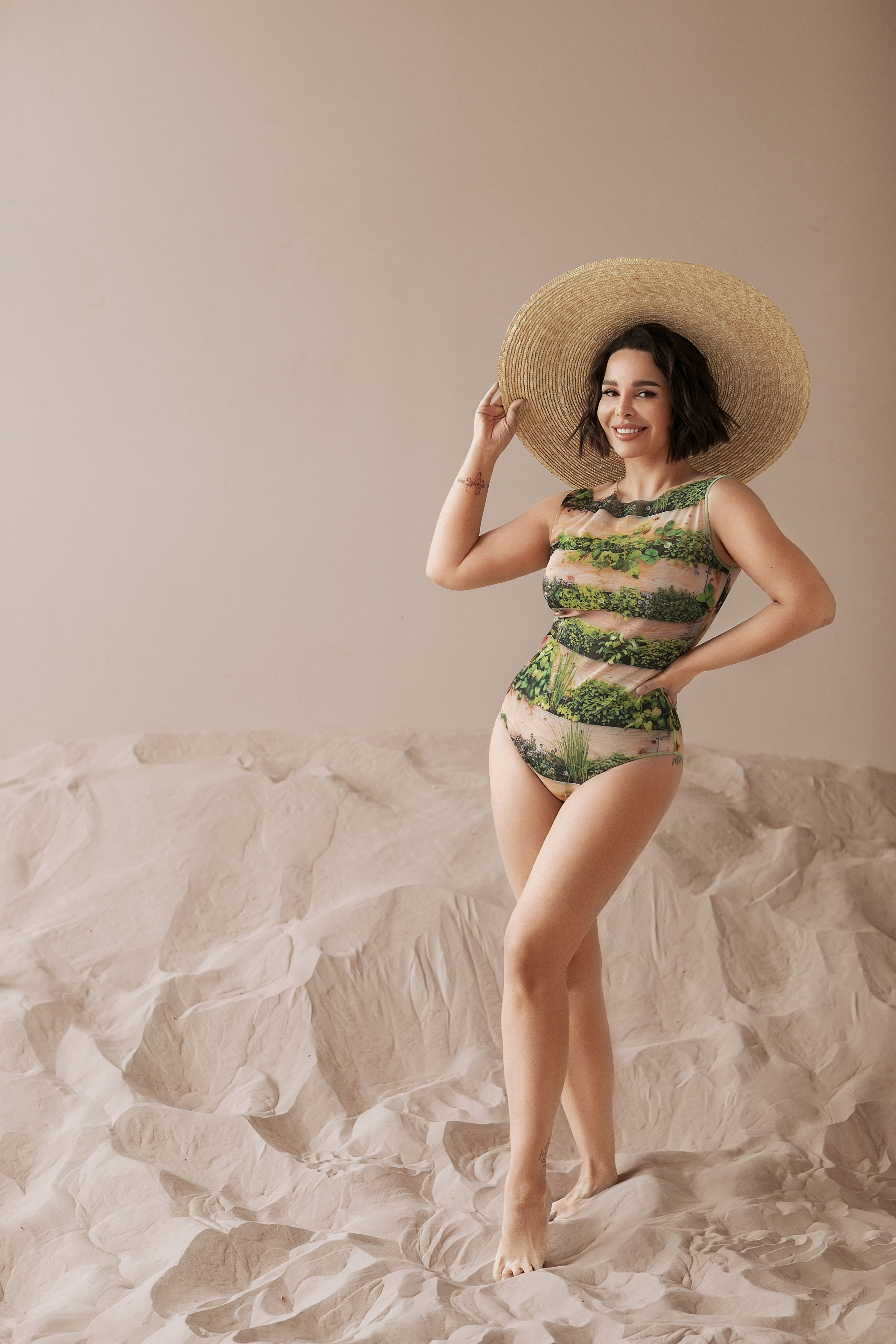 Рекламная съёмка купальников для блогера. Фотограф в Москве Ира Никина