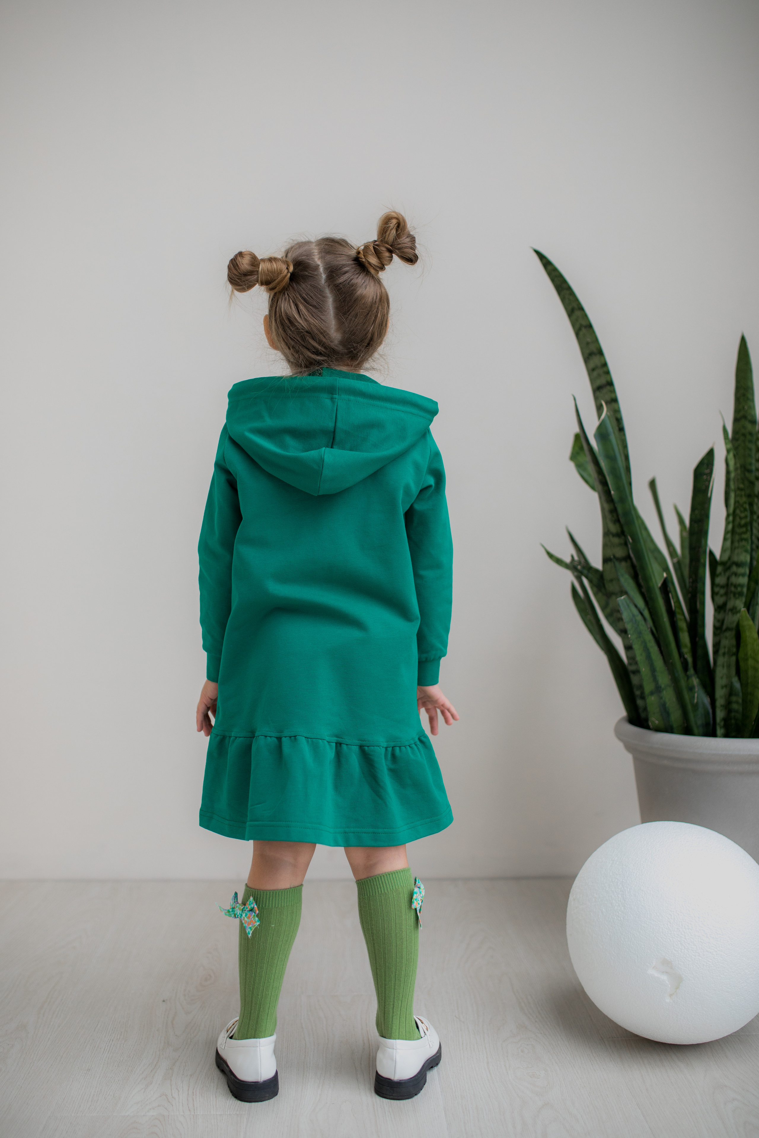 Съемка для бренда-производителя детских платьев. Фотограф в Москве Ира Никина