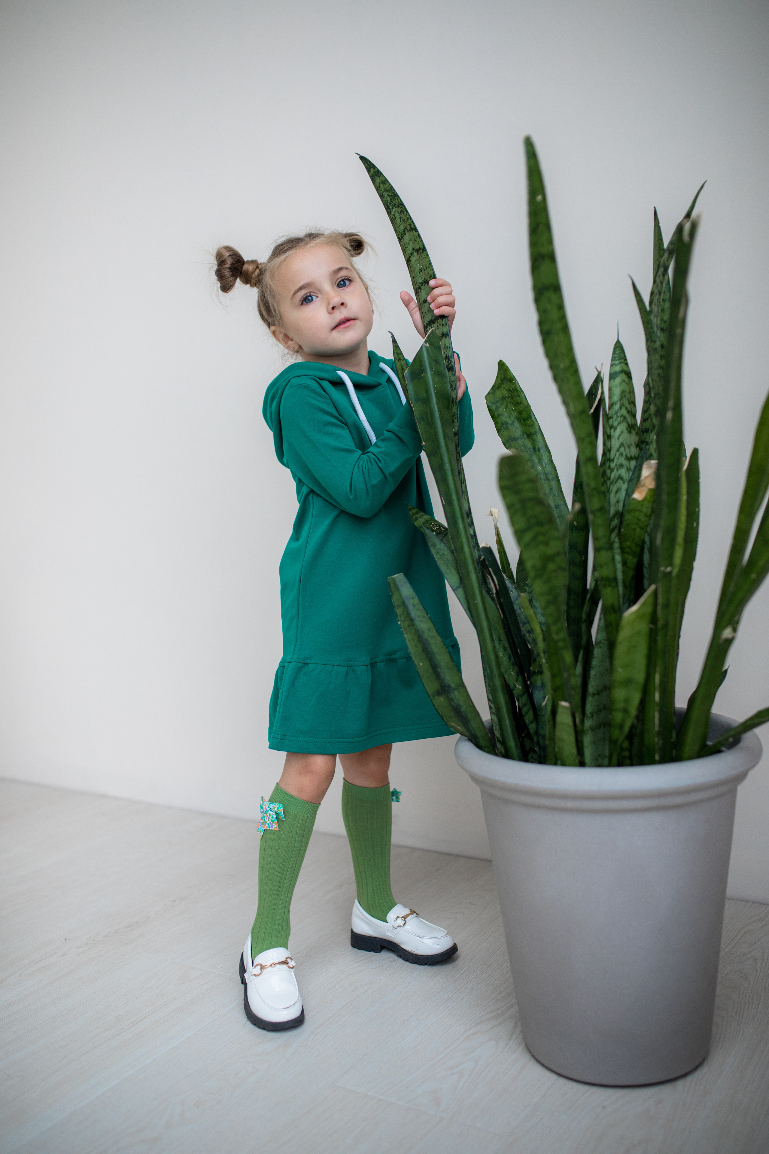 Съемка для бренда-производителя детских платьев. Фотограф в Москве Ира Никина