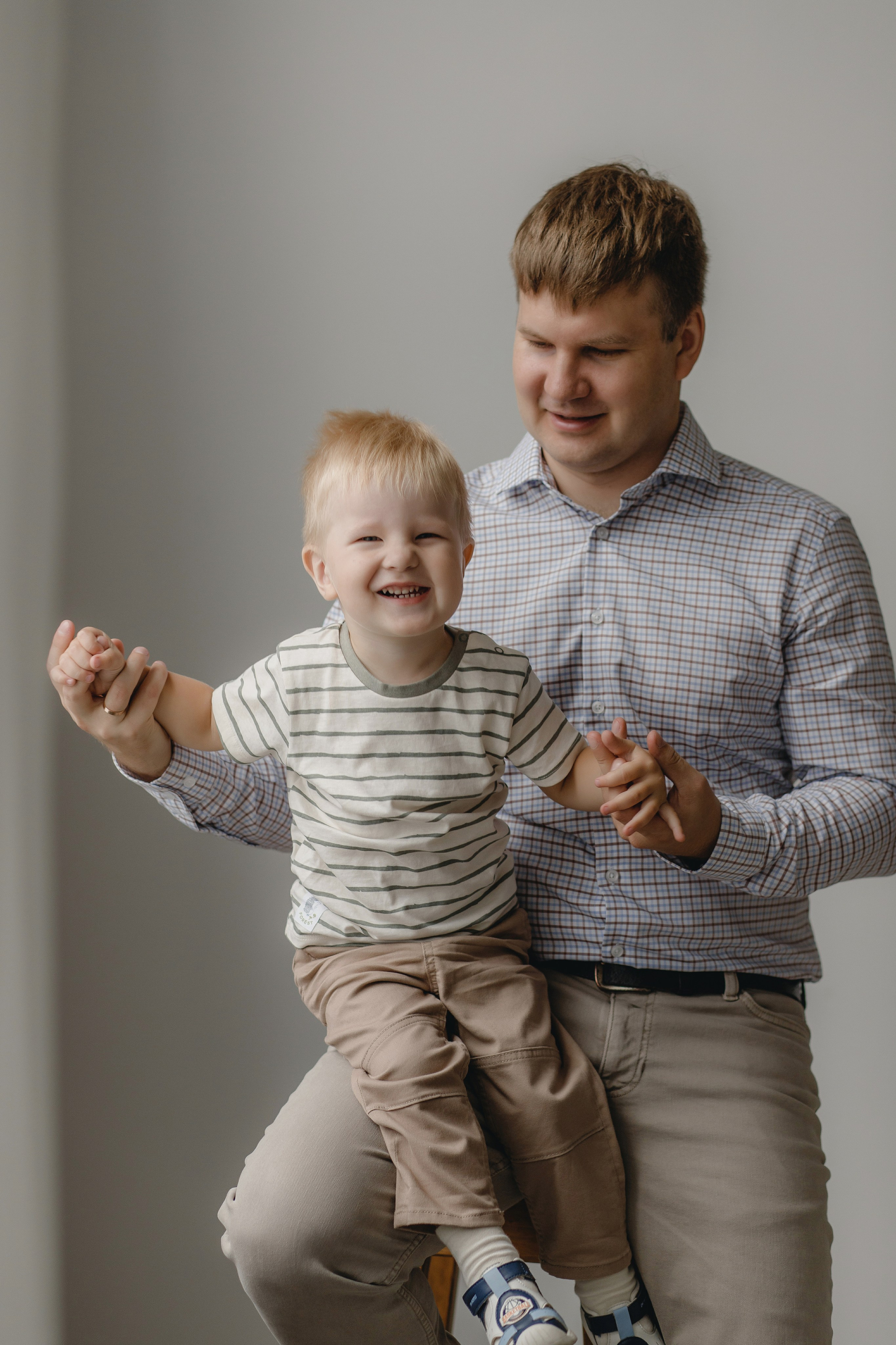 Саша, Оля и Арсений. Главная