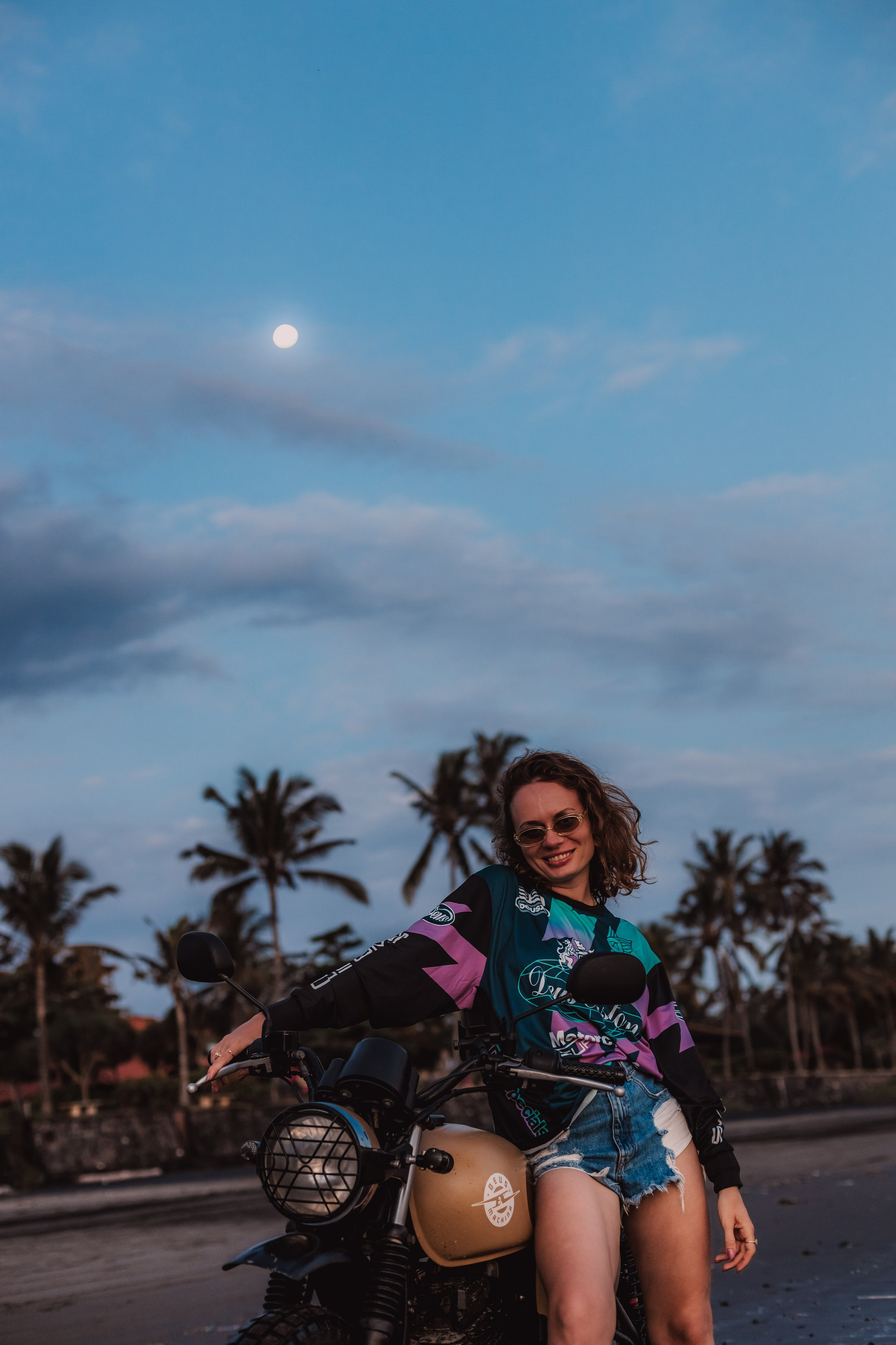 Moto babe. Mariam Bagdasaryan