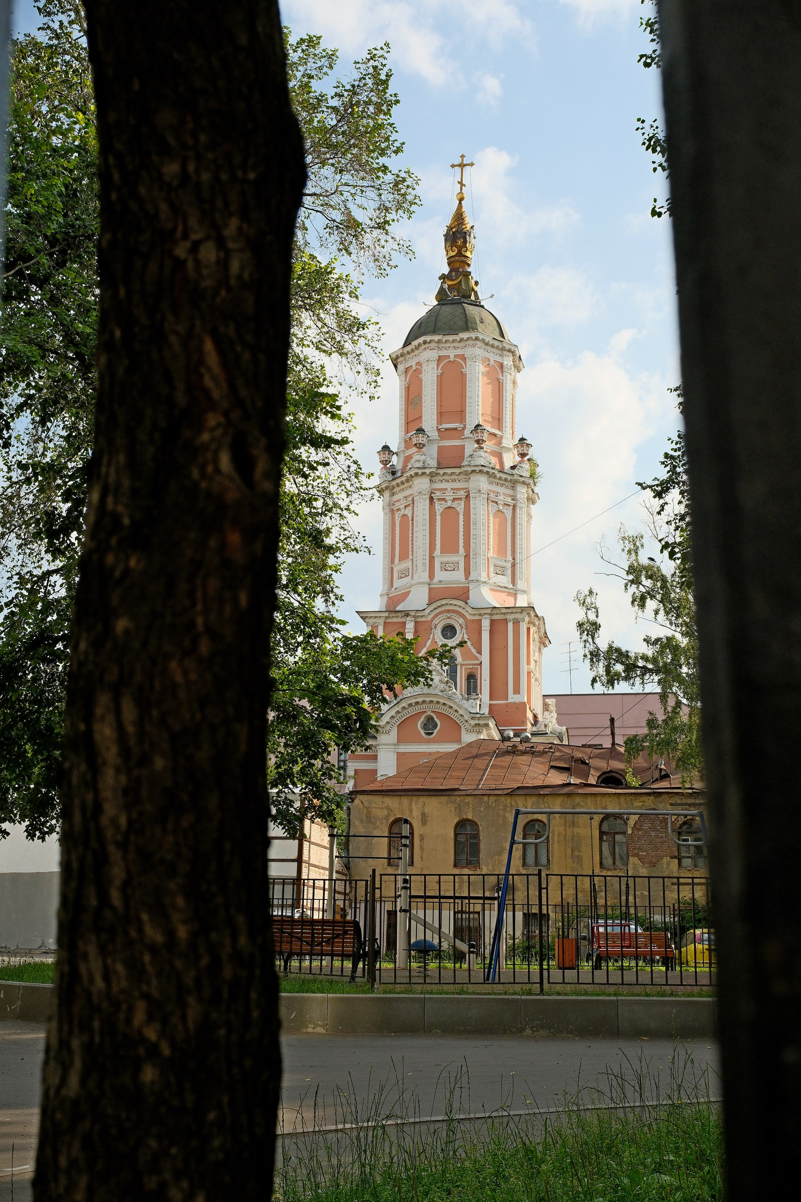 Улица, люди, жизнь…
