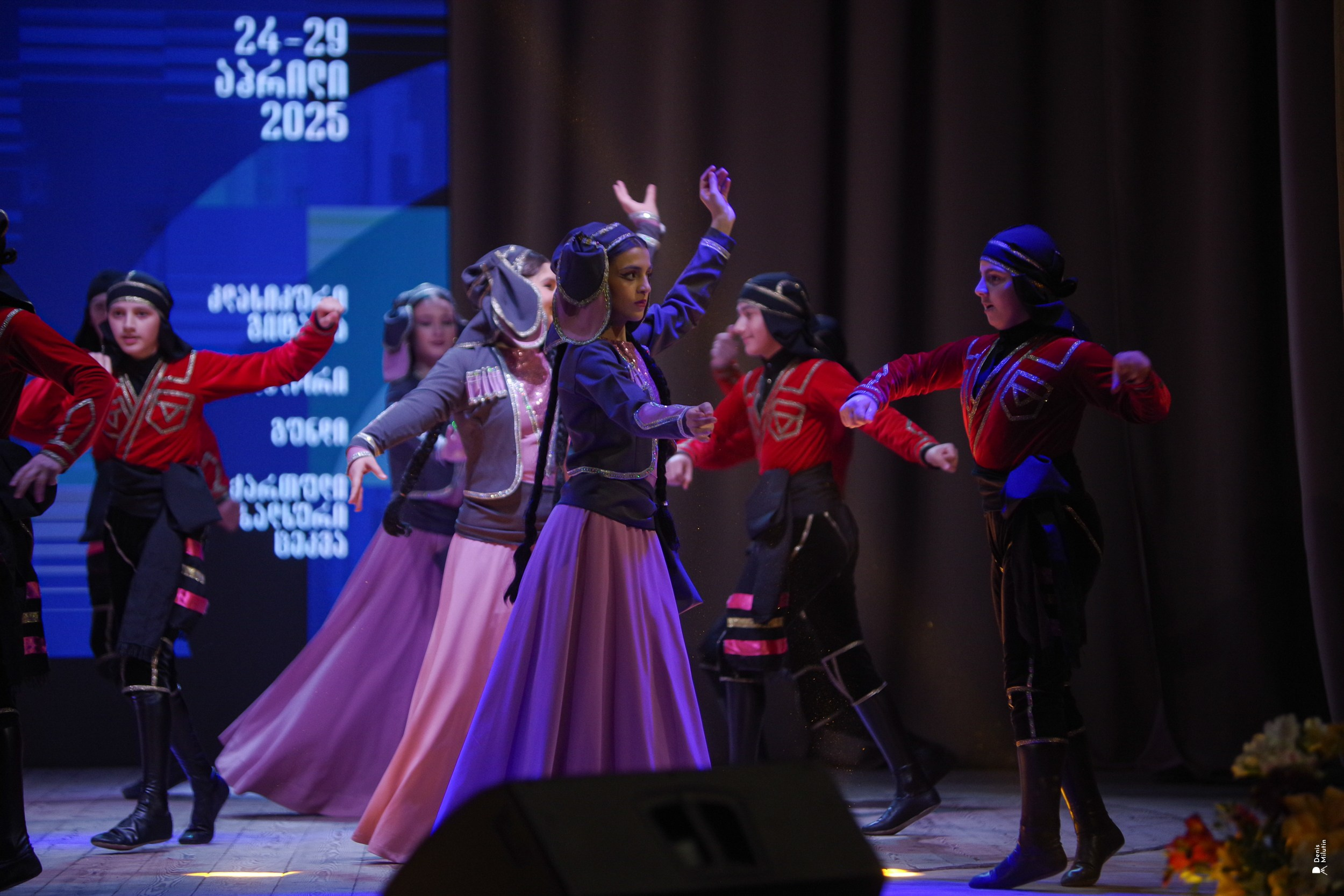 Танцы в Хоби. Портретный фотограф Денис Милютин