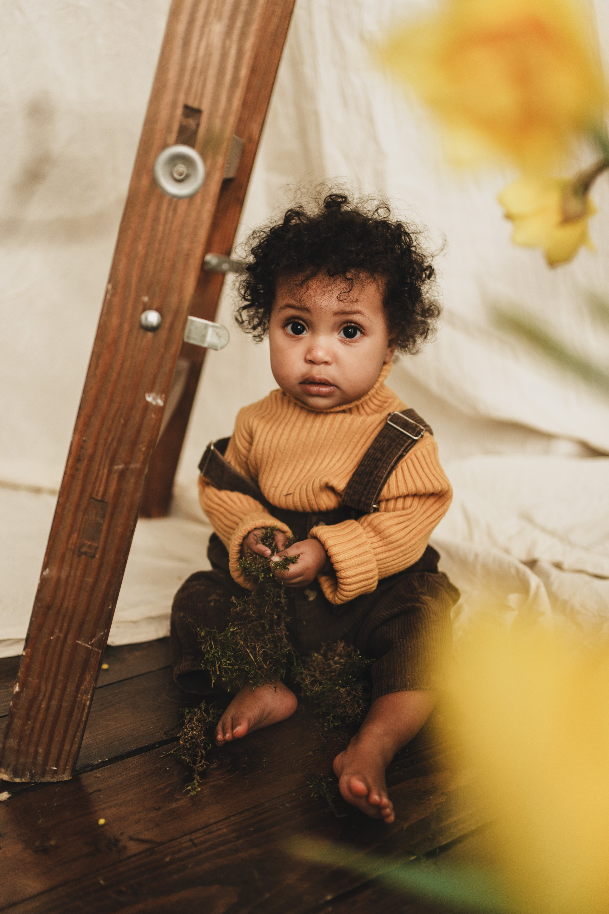 Девочки в мимозе. Семейный и детский фотограф и видеограф в Москве, Серпухове и Тарусе Валерия Сорокина