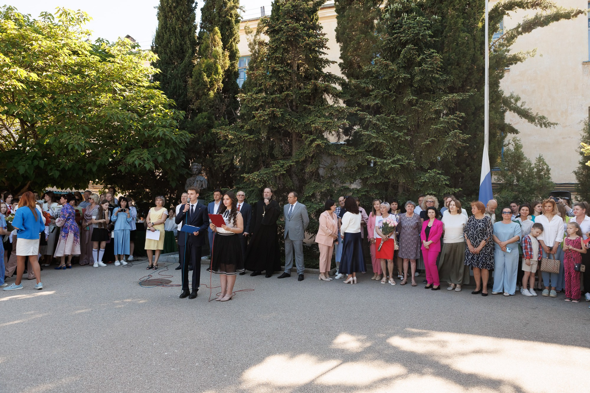 Последний звонок в Гимназии № 1, г. Севастополь. Свадебный фотограф, фотосъемка в Крыму, Севастополе, Симферополе, Ялте