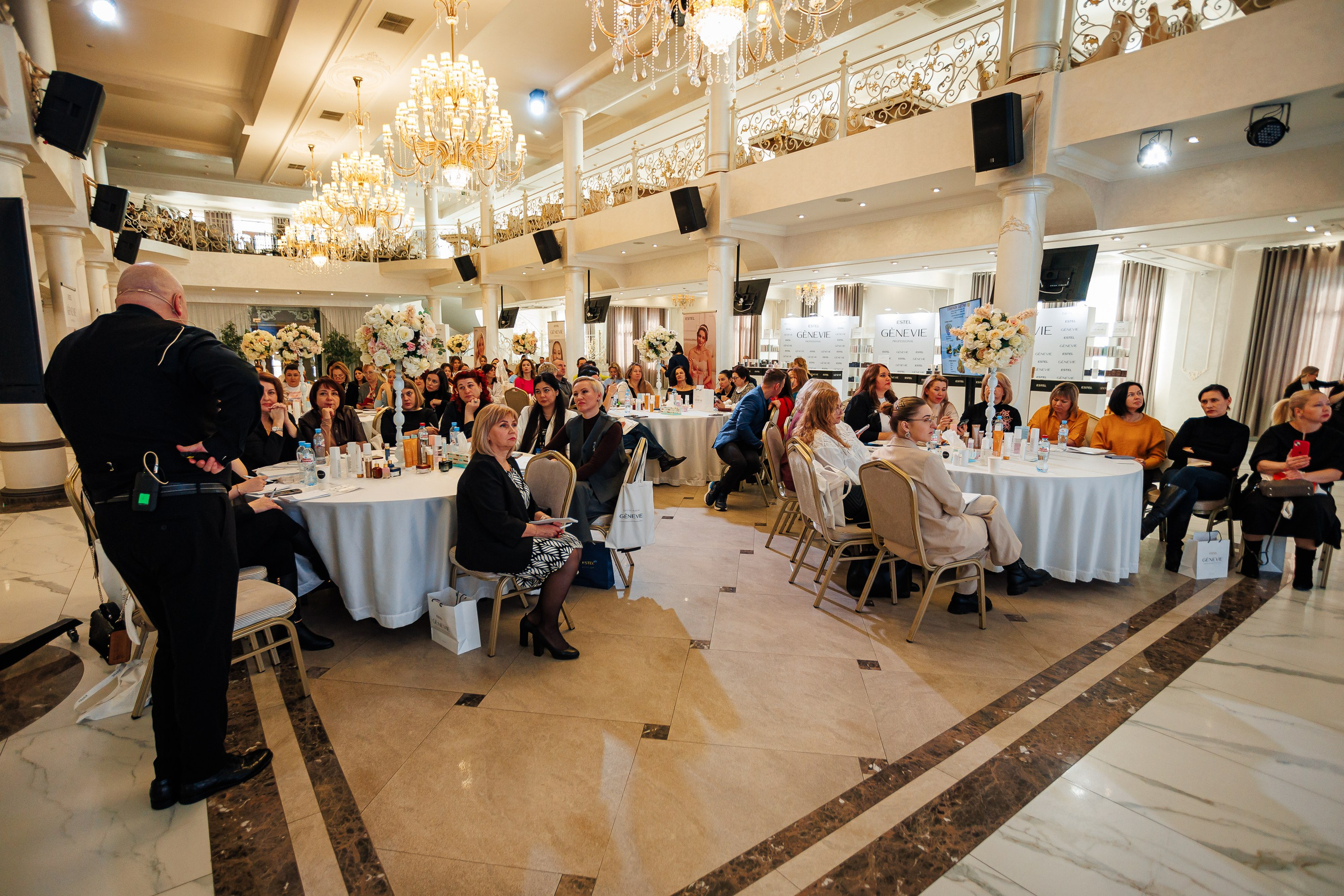 «Огарок» — или как бороться с эмоциональным выгоранием, тренинг-интенсив от профессора Сергеева М.Ю._Marhal_Сиферополь_13.02.2025. Аминов Руслан | Фотограф