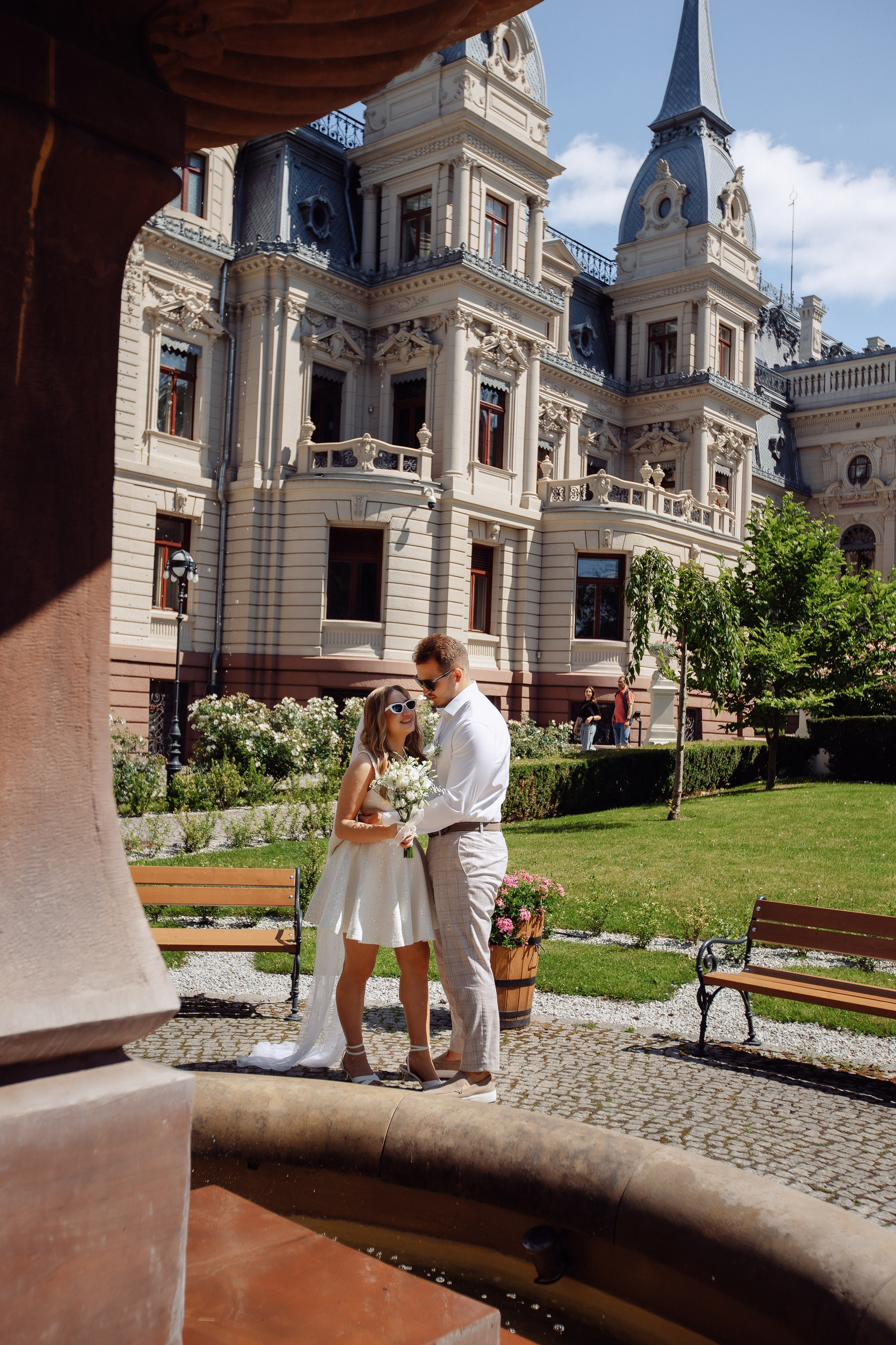 Ślubna sesja zdjęciowa w Pałacu Poznańskiego-Muzeum Miasta Łodzi. Свадебный фотограф Варшава Лодзь Польша Елена Юцова