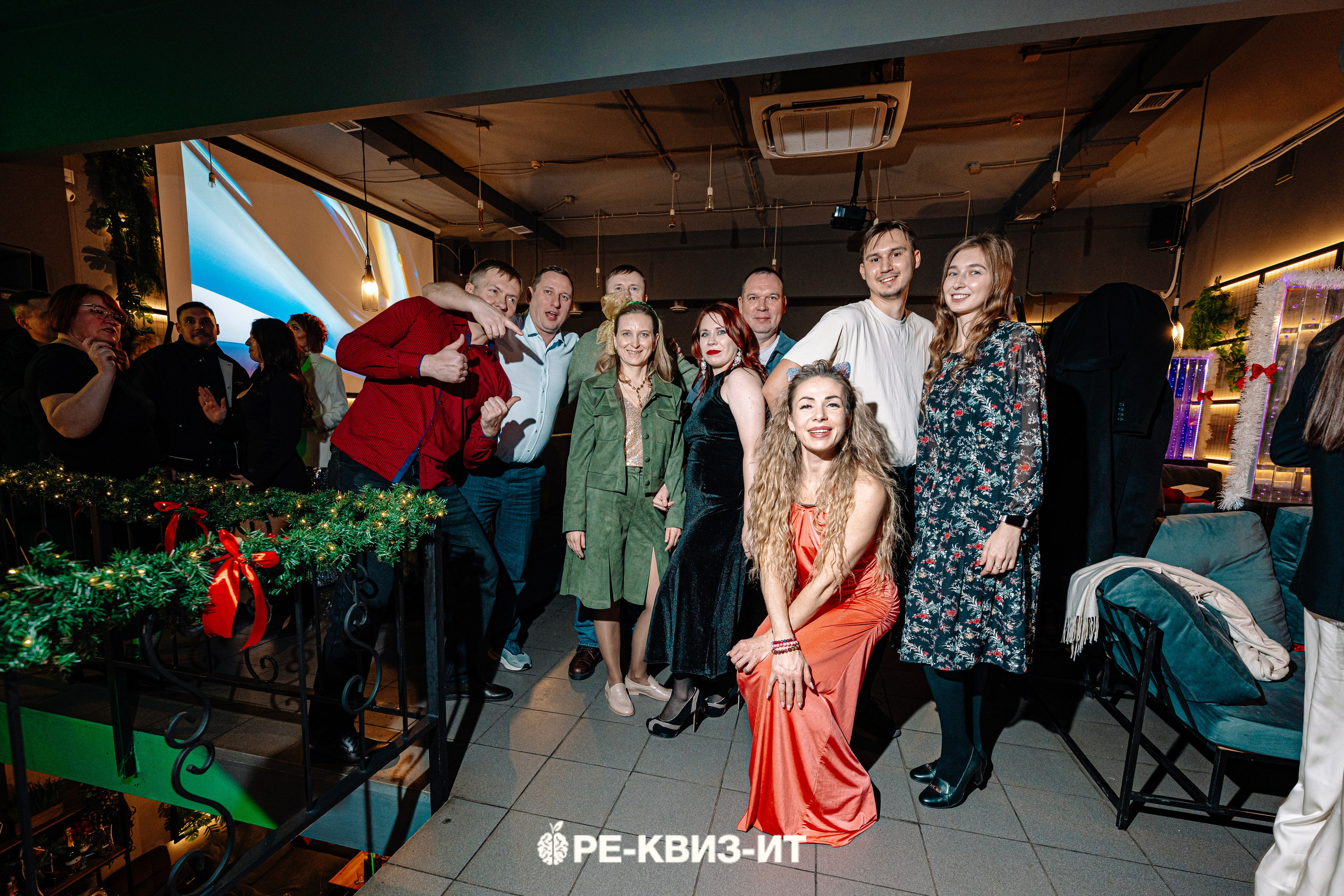 Реквизит — квиз в Зеленодольске и Волжске ZR cafe. Свадебный фотограф в Казани, и Зеленодольске Радик Мухаметов