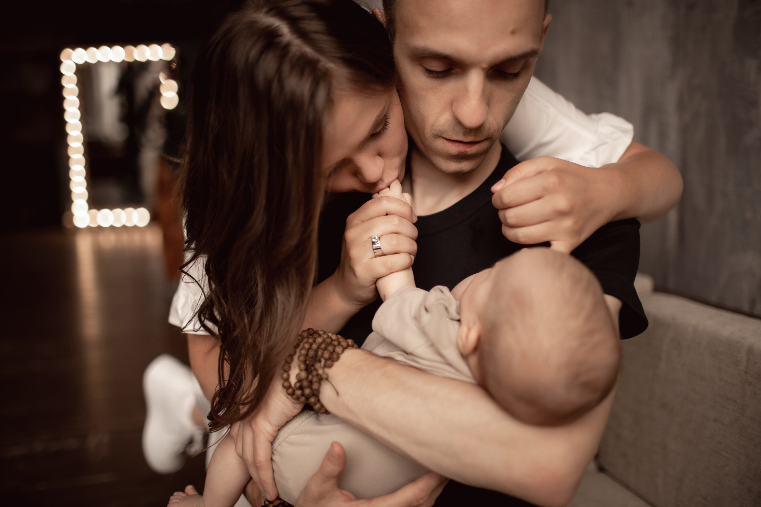 Валерия и Геннадий с крошкой. Семейный фотограф в Москве