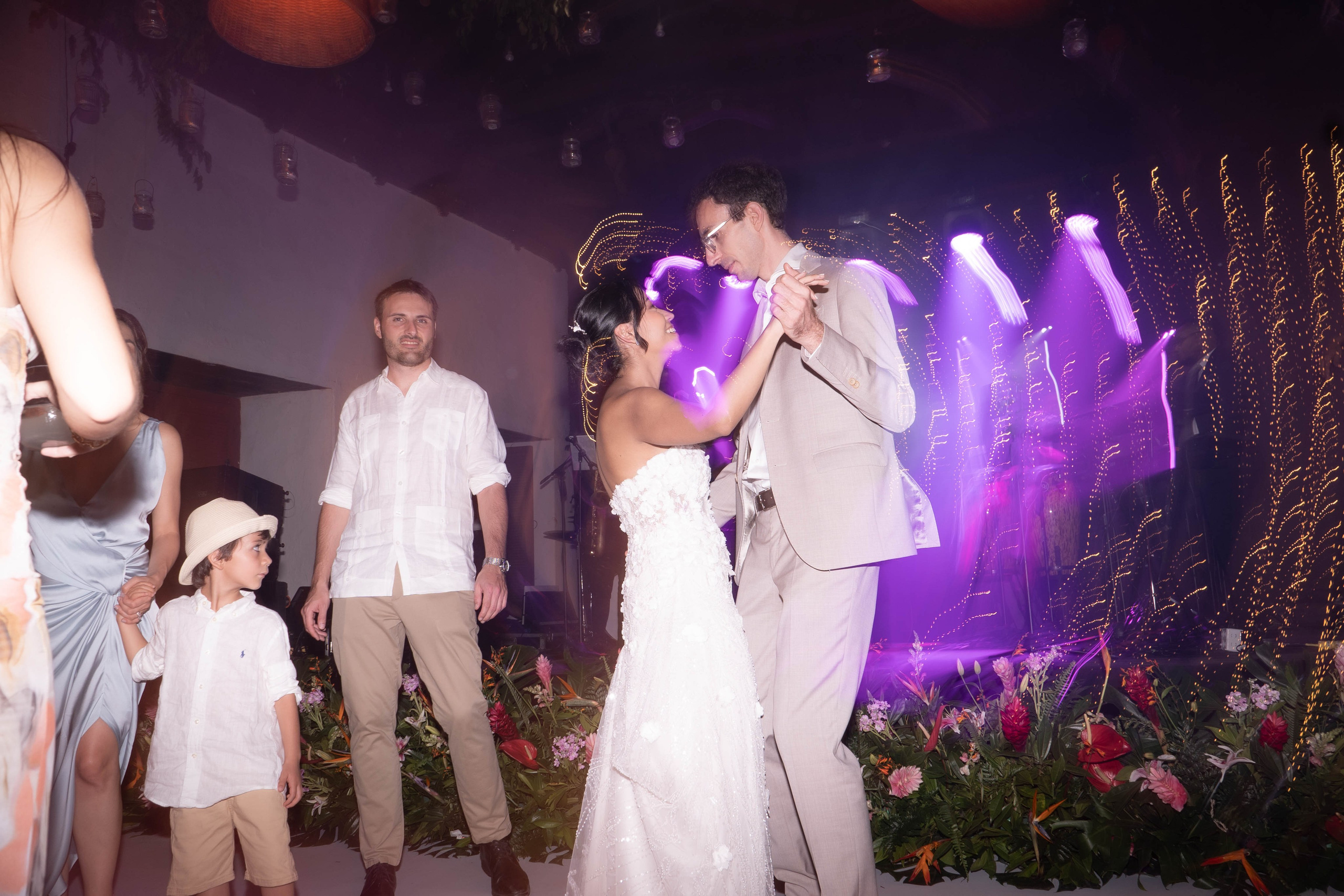 Catalina and Romain. Wedding Photographer in Barcelona and Medellin