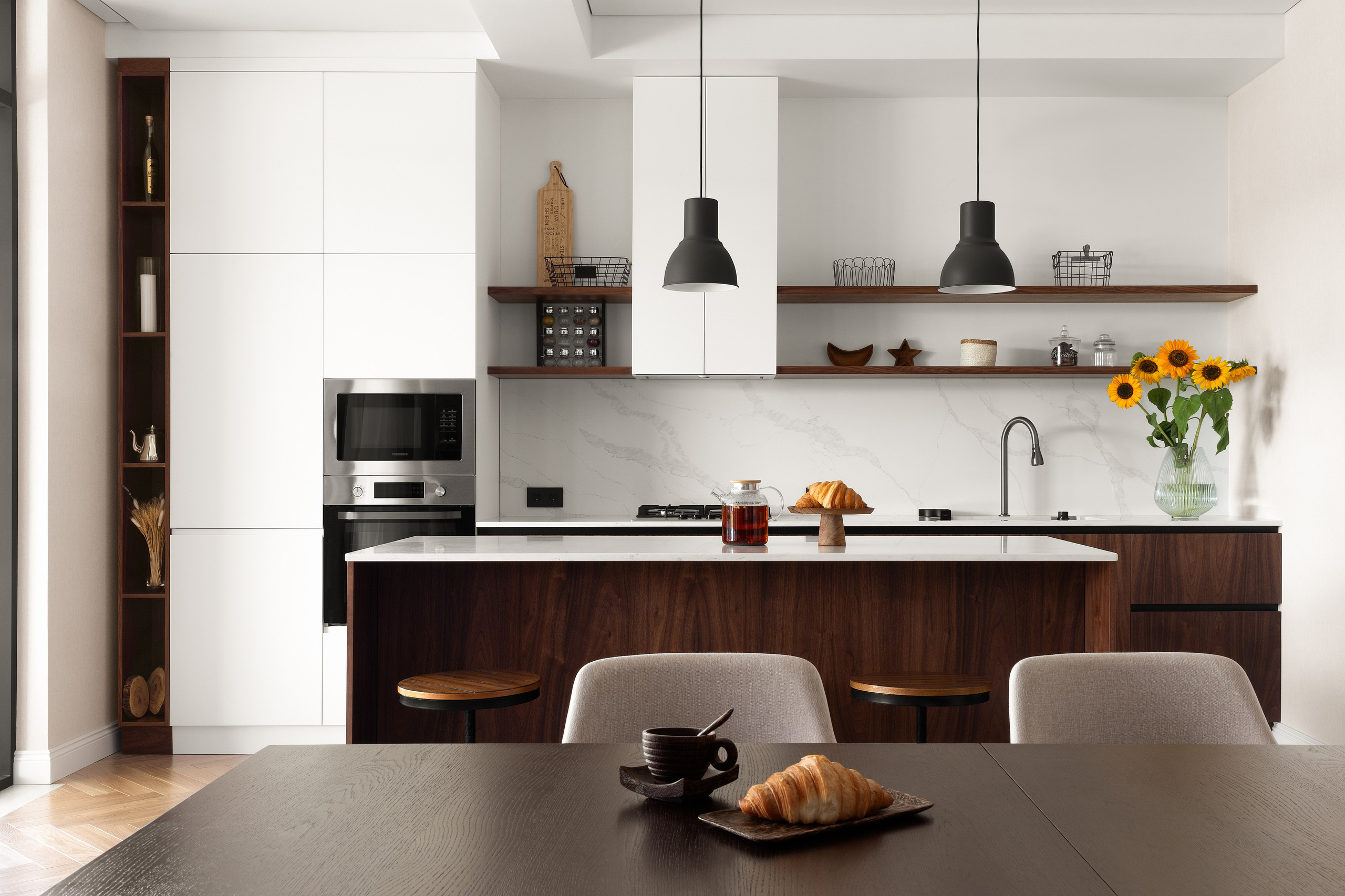 Интерьерная фотосъёмка коттеджа на 8 Озёрах. Roman Yakunin — interior photographer in Almaty, Kazakhstan