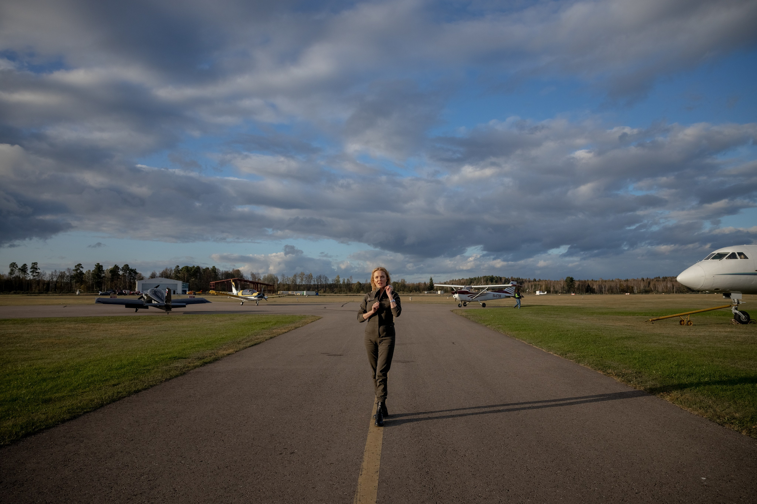 Небо. Самолет. Девушка. Семейный и женский фотограф в Москве и Подольске Анна Корн