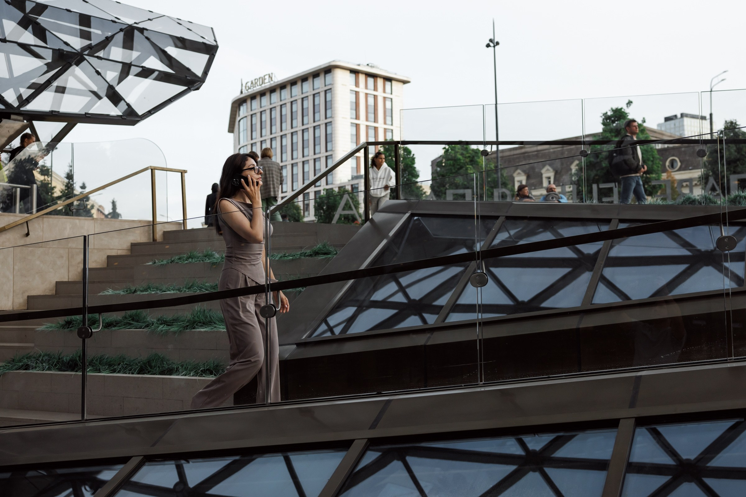 Фотопрогулка. Андрей Шаповалов — репортажный фотограф в Москве