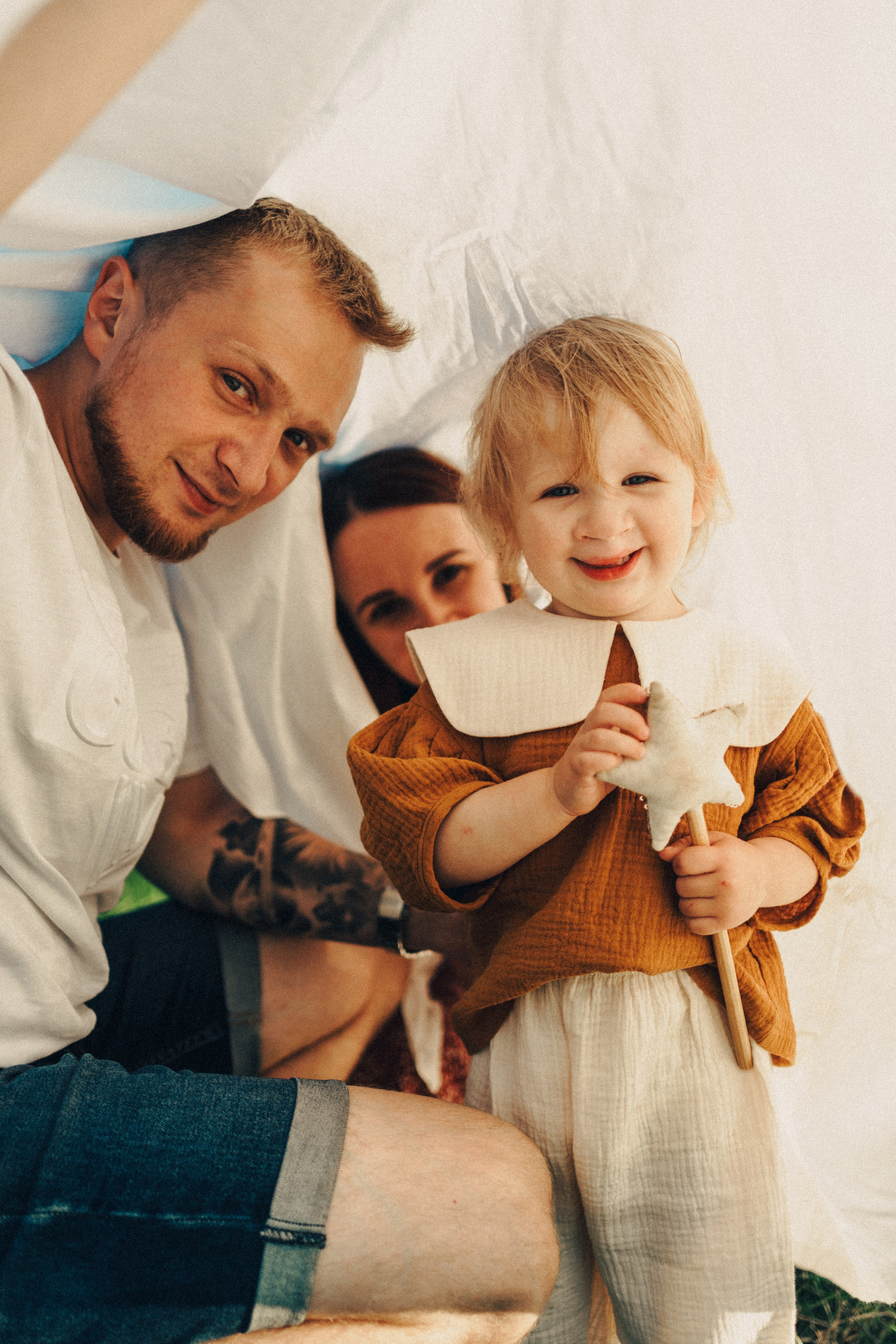 Малышка Арина в полях. Семейный и детский фотограф и видеограф в Москве, Серпухове и Тарусе Валерия Сорокина