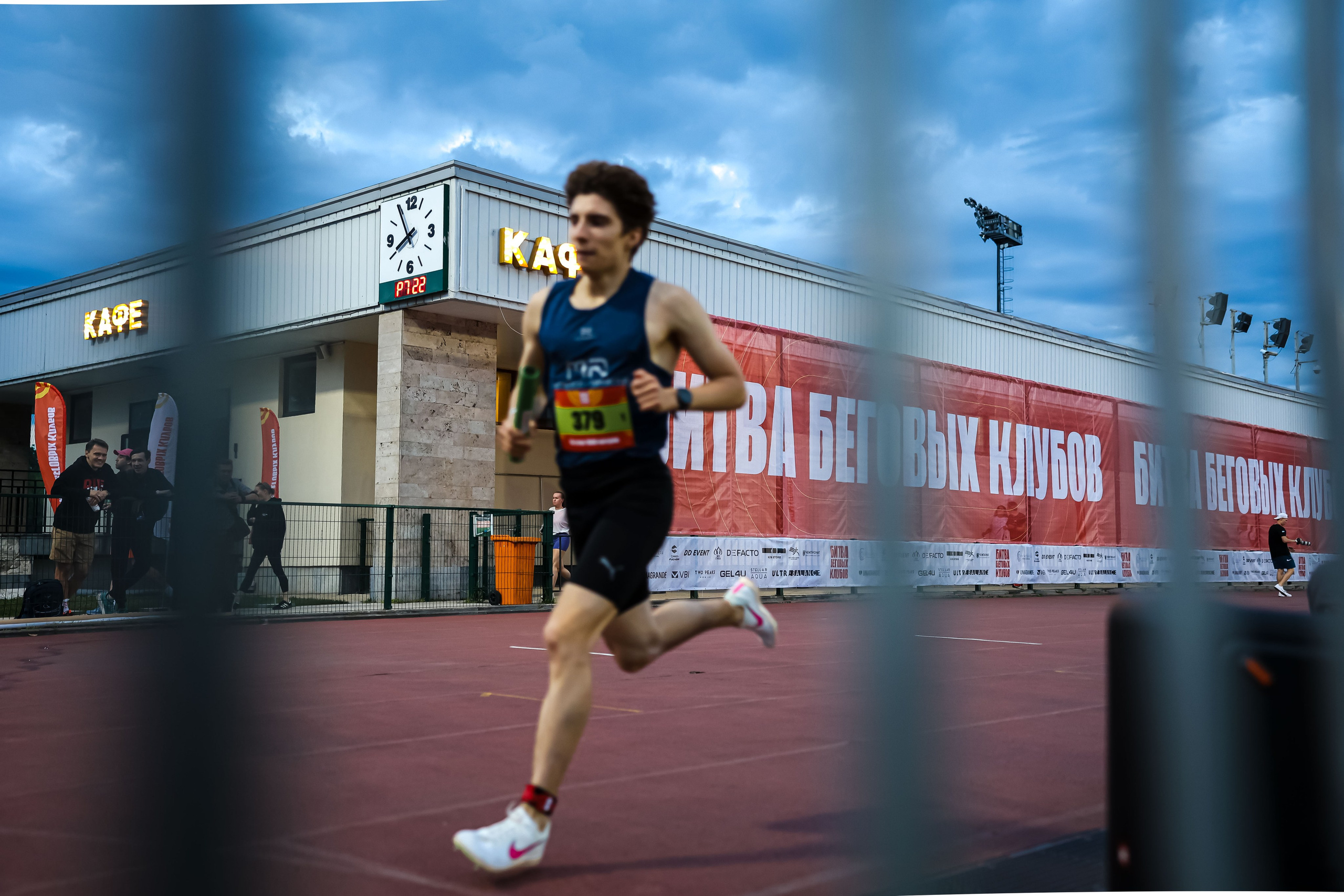 Битва беговых клубов / Running Club Battle. Фотограф в Москве Андрей Поташов «Photashov»