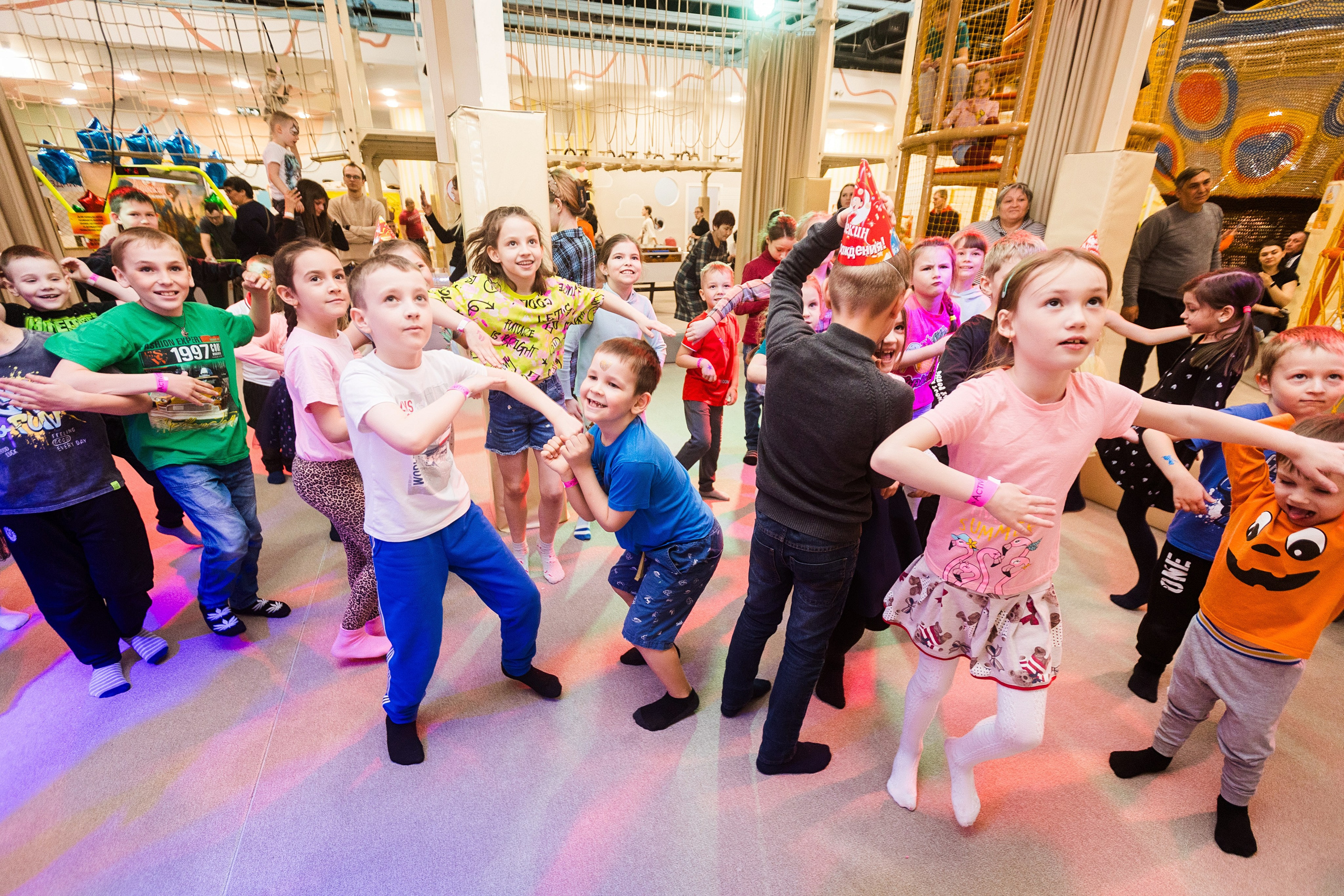 День рождения Арлекина. Детский фотограф видеограф в Хабаровске Михаил Орлов