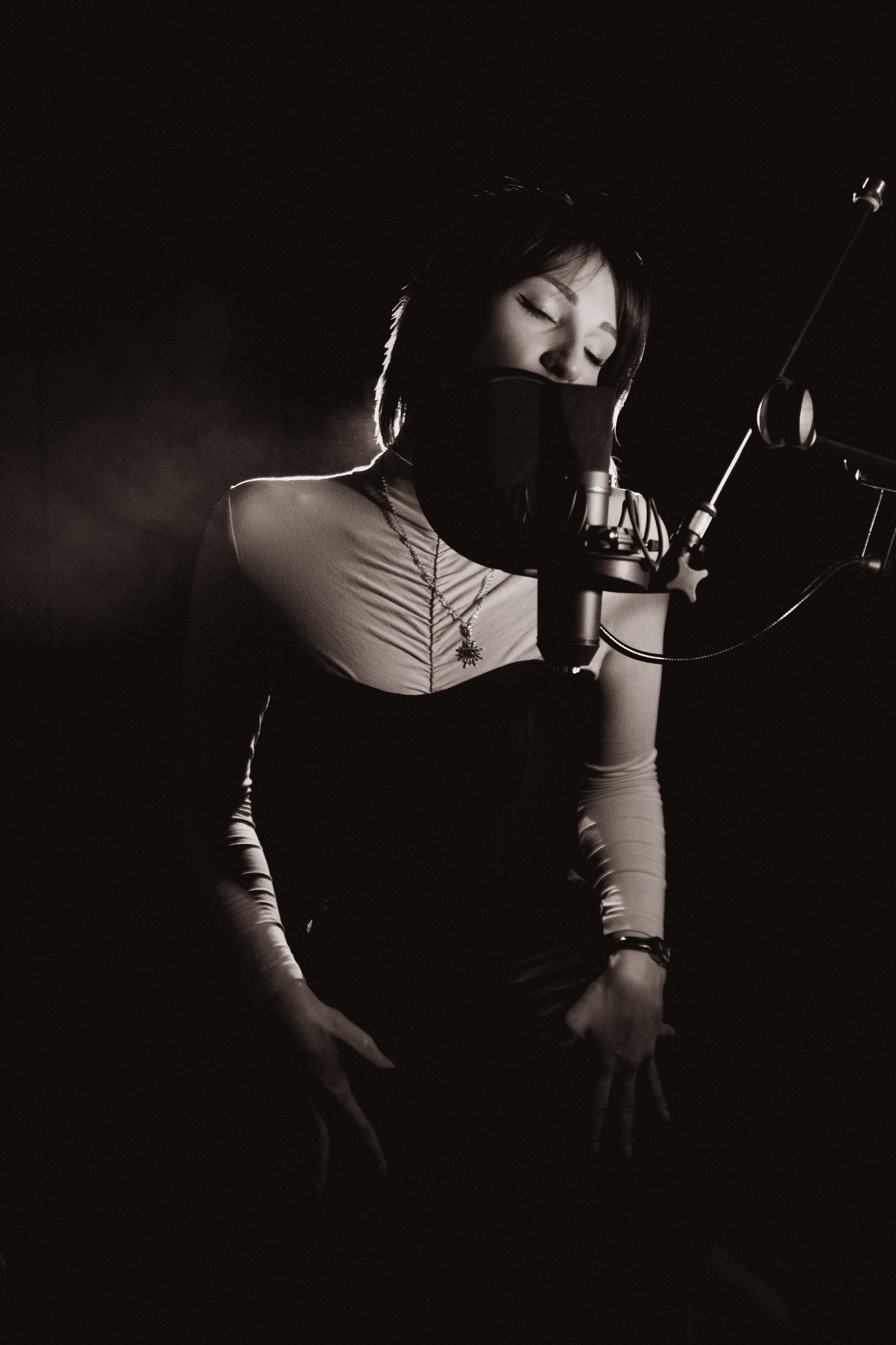 Певица ANDZH. Семейный, личный фотограф и видеограф в Москве Бакхаус Артем