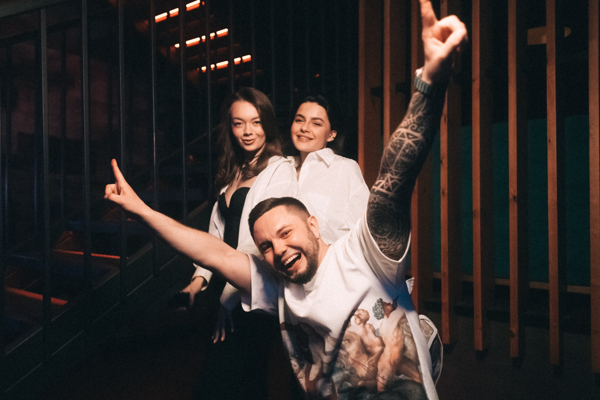 Выпускной школы диджеинга «Атмосфера». Фотограф Кемерово | Сергей