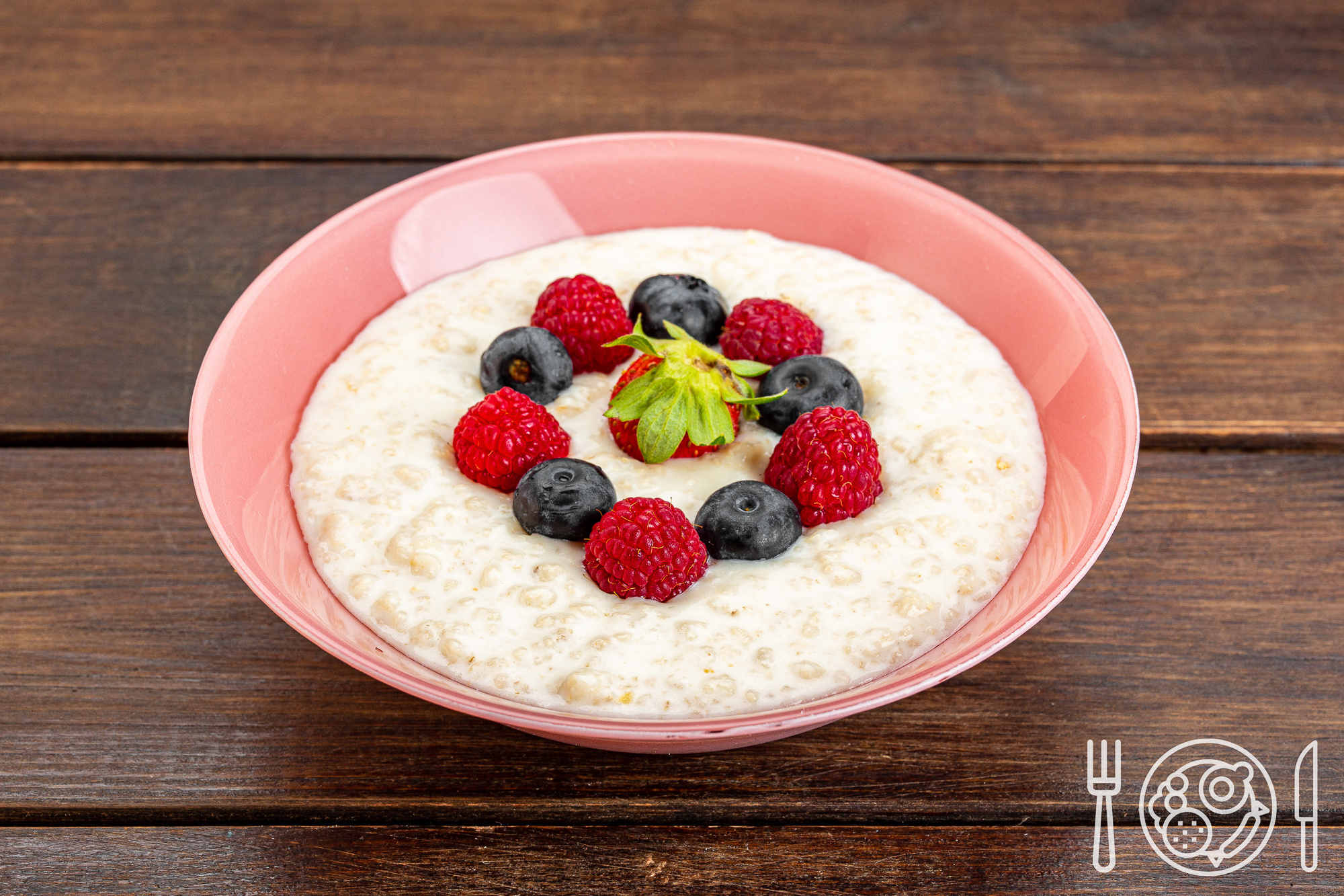 Renatphoto-фотосессия блюд быстрого питания для столовой. Профессиональная фотосъёмка интерьеров, предметная фотосессия еды для меню г. Анапа