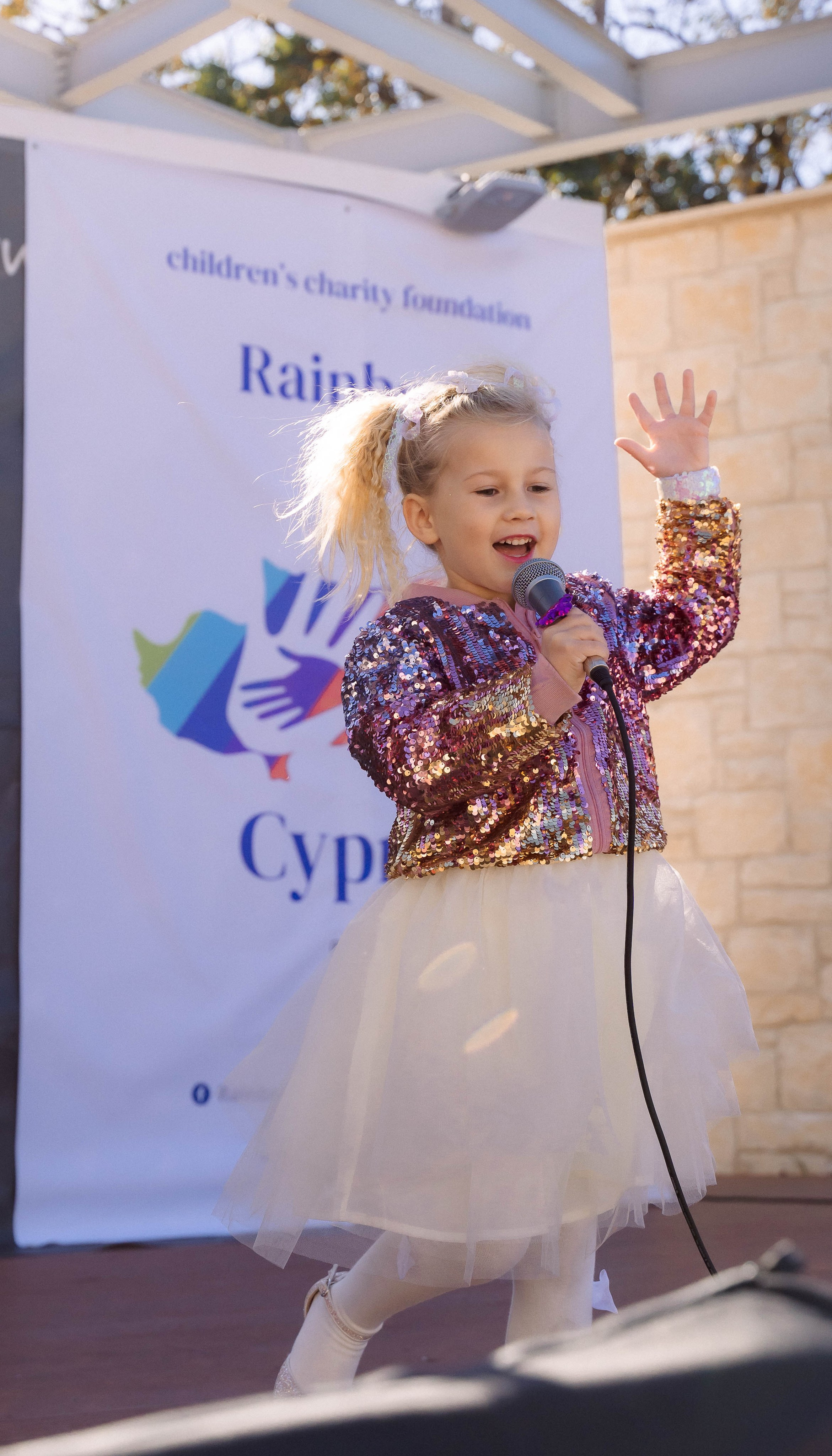 Новогодняя ярмарка от БФ «Радуга на Кипре». Свадебный и семейный фотограф Ирина Чернова