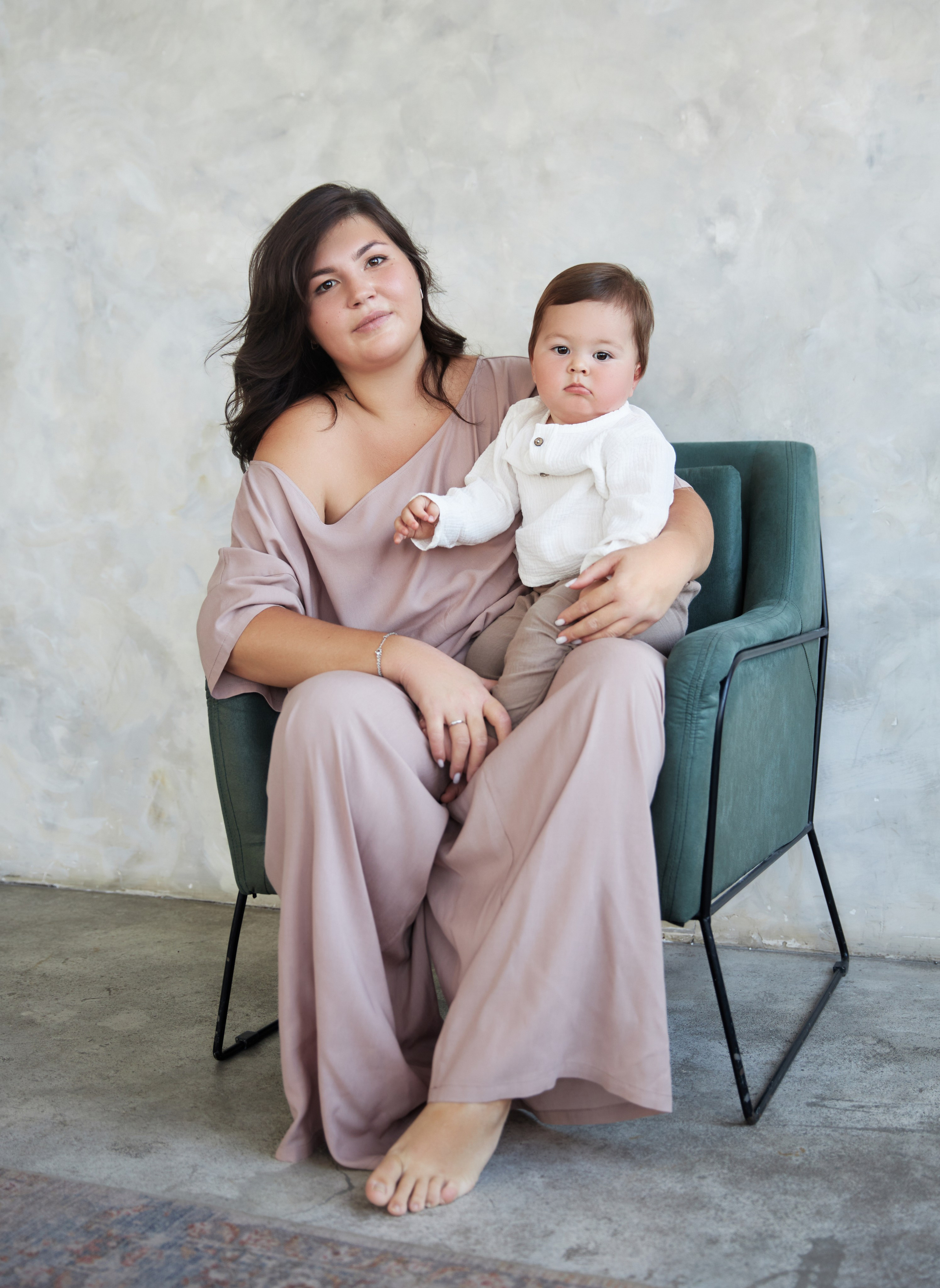 Даша и малыш. Фотограф Москва, преподаватель ретуши