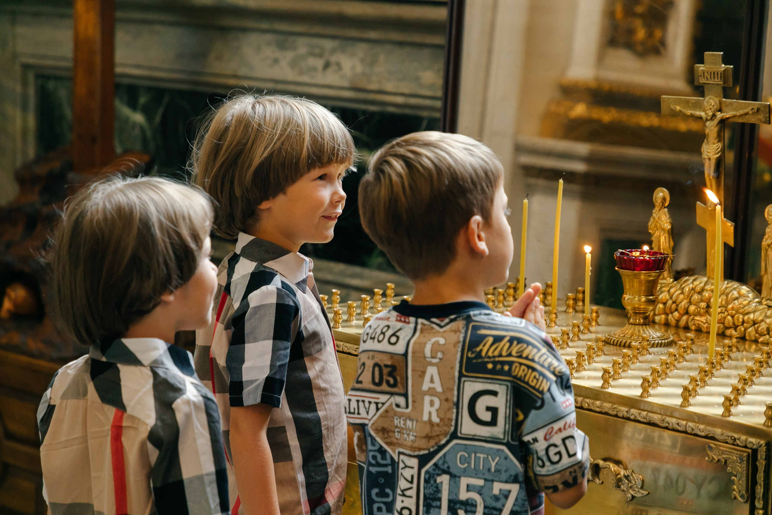 Крещение ребенка в Исаакиевском соборе СПб, крещение в церкви цена, крещение ребенка цена в спб невский район, можно крестить в исаакий, крещение в исаакиевском соборе санкт-петербурга 2023, как и где покрестить ребенка в спб, как записаться на крестины ребенка в исаакиевском соборе, фотограф на