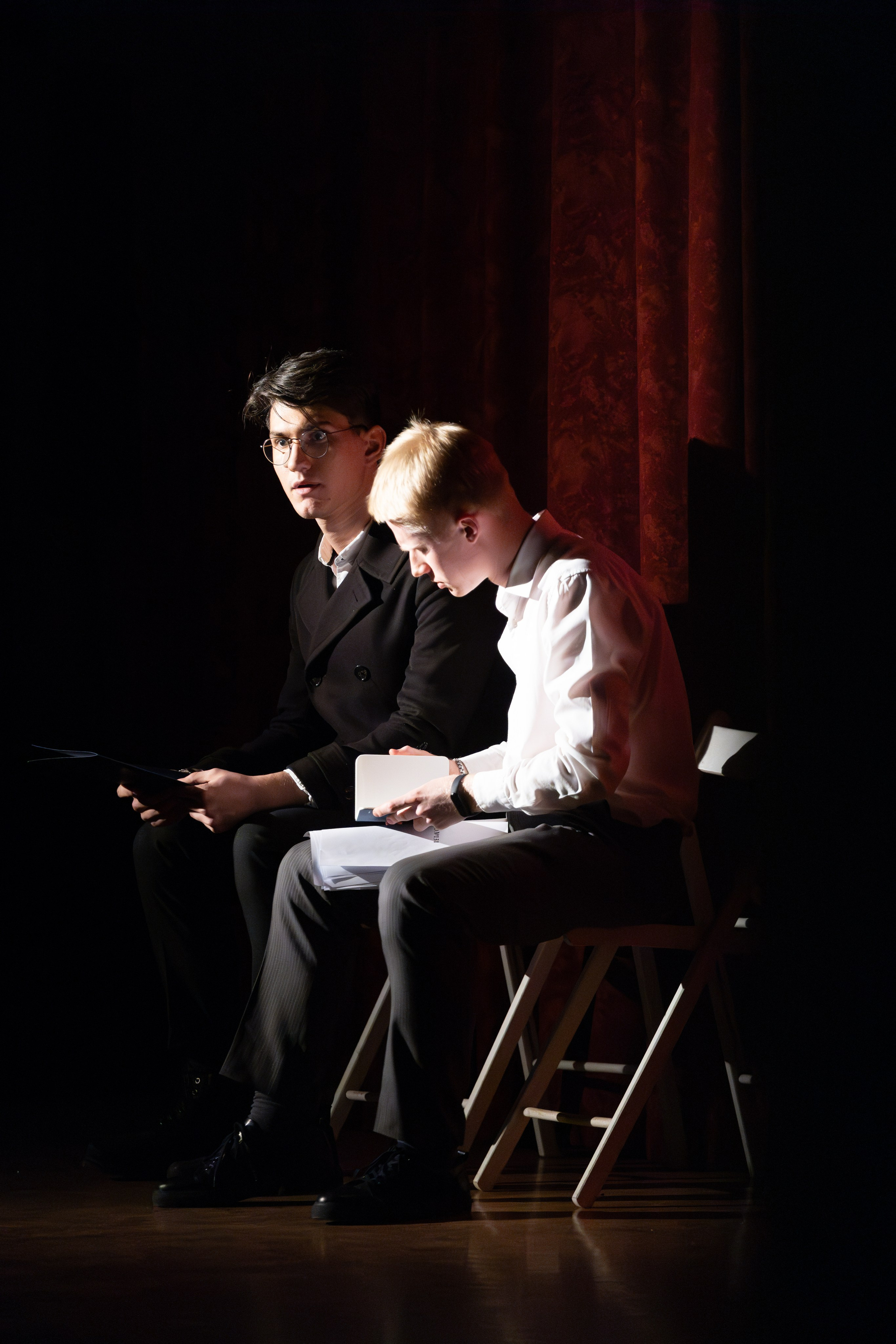 Театр. Photomantis