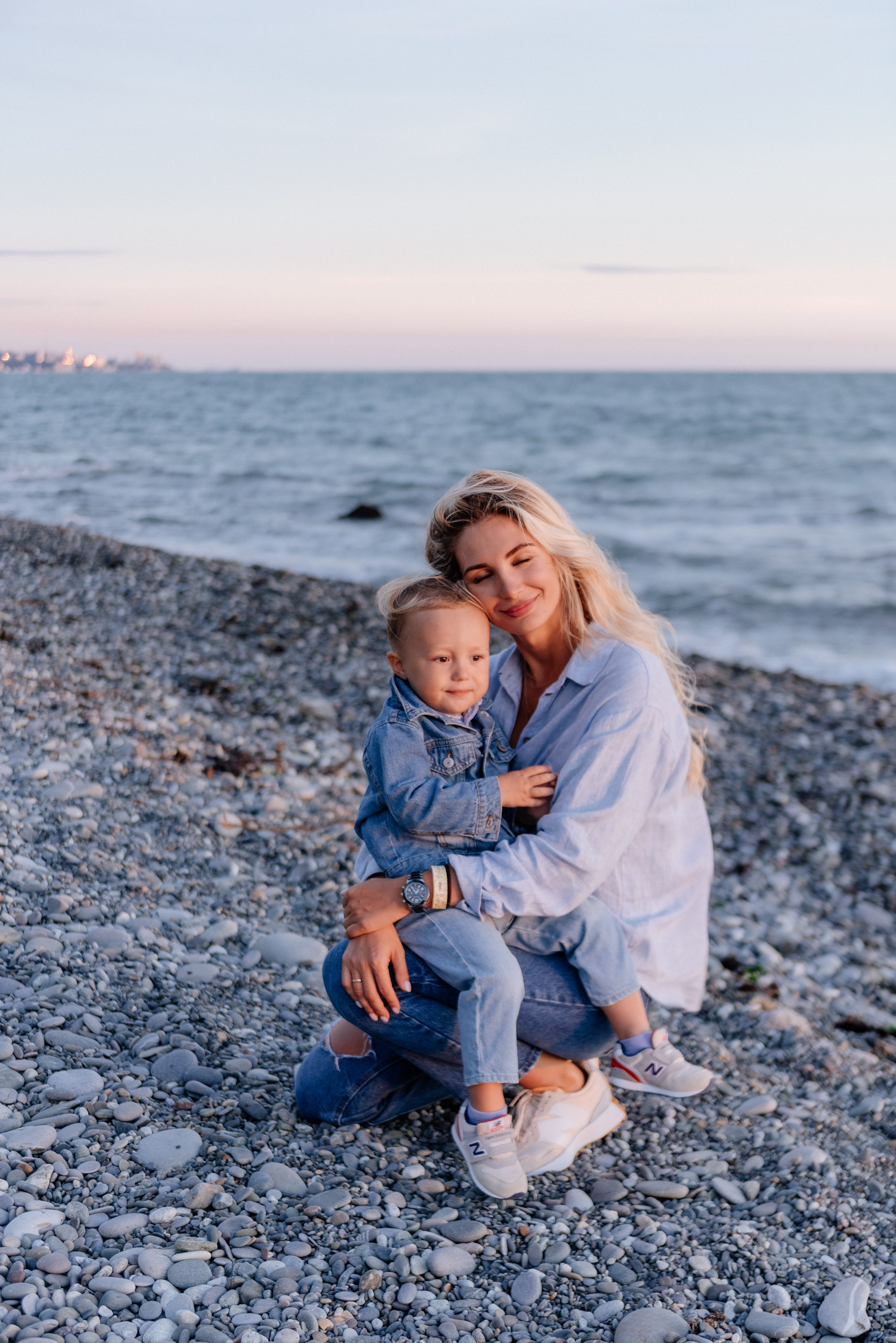 Family photoshoot in Batumi. Fedor Lemeshko — Destination Wedding and Family Lifestyle photographer