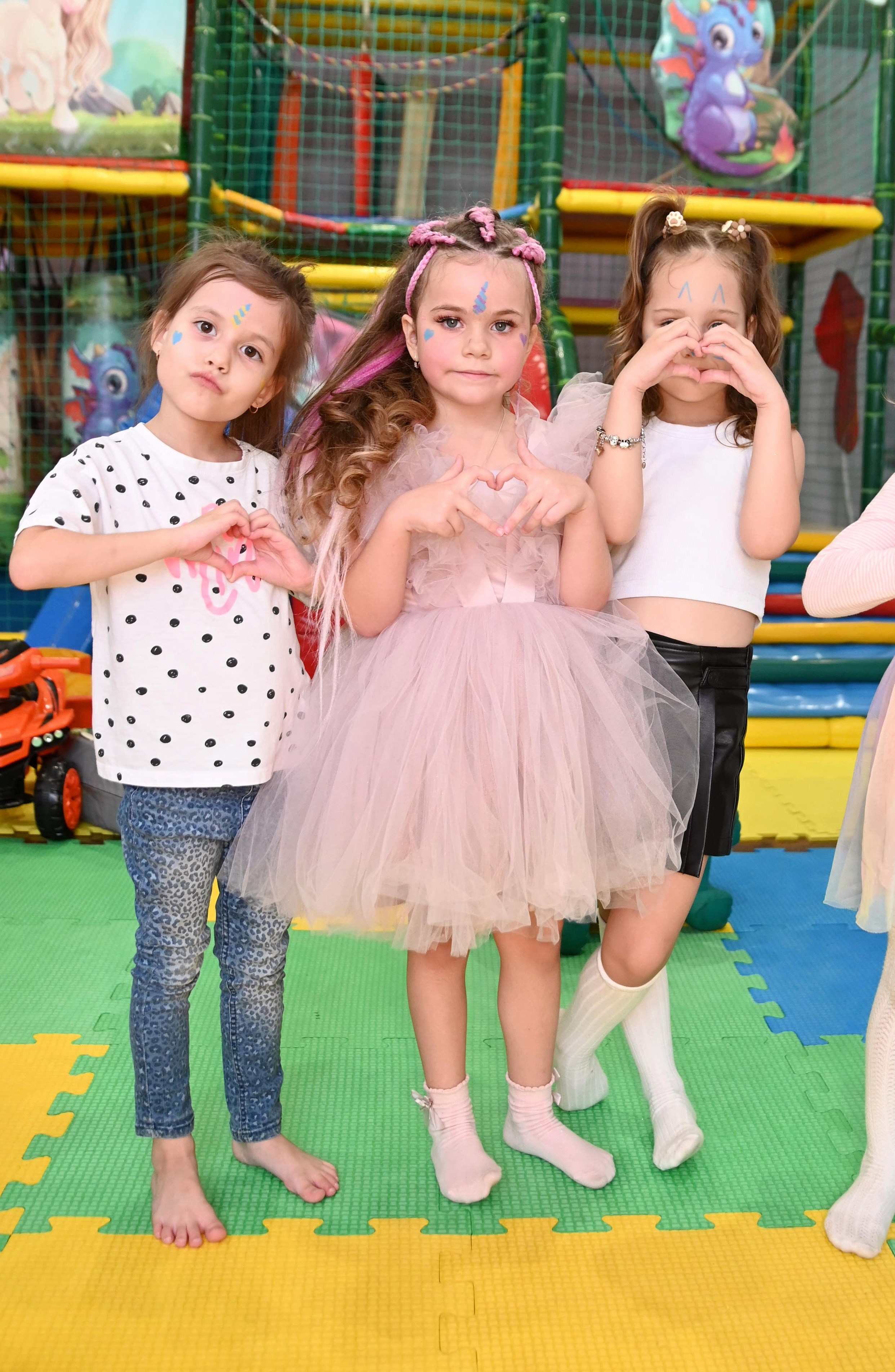 Игротека «Море Позитива». Я Ольга Казанцева, фотографирую снимаю ваши киноистории и печатаю фото и цифровые портреты на холсте