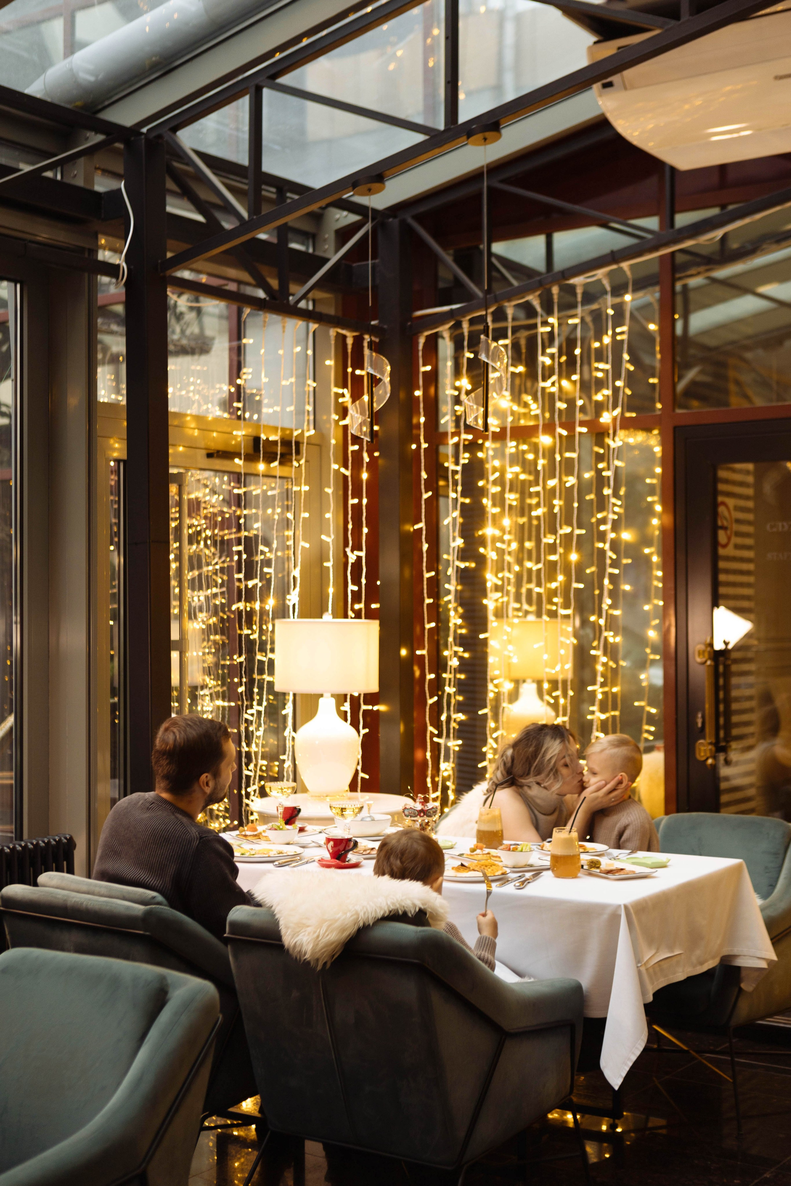 Новый год в отеле — семья. Свадебный фотограф в Ростове-на-Дону Виктория Трунова