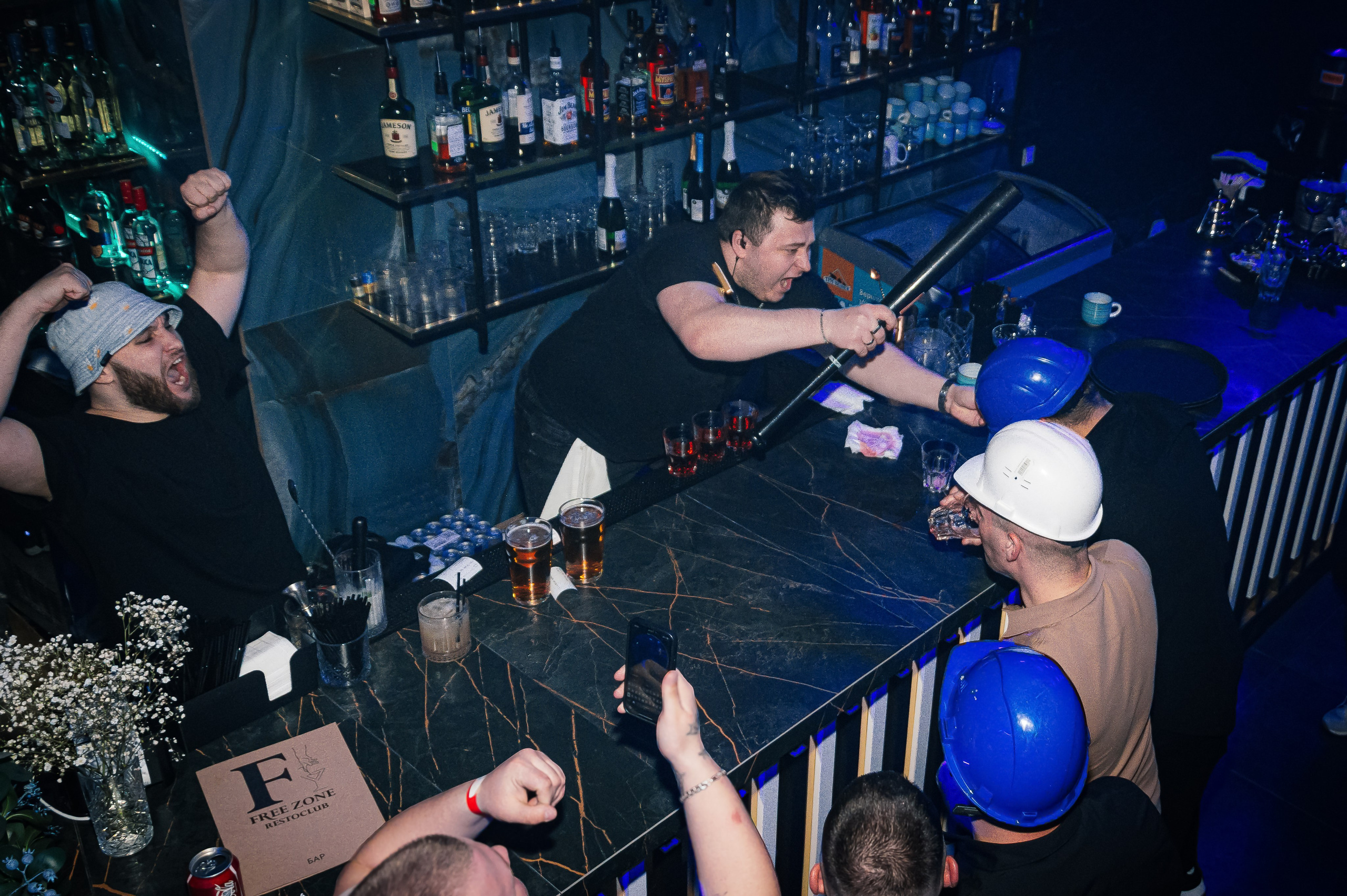 FreeZone night Club. Ларина Иванна фотограф в Донецке