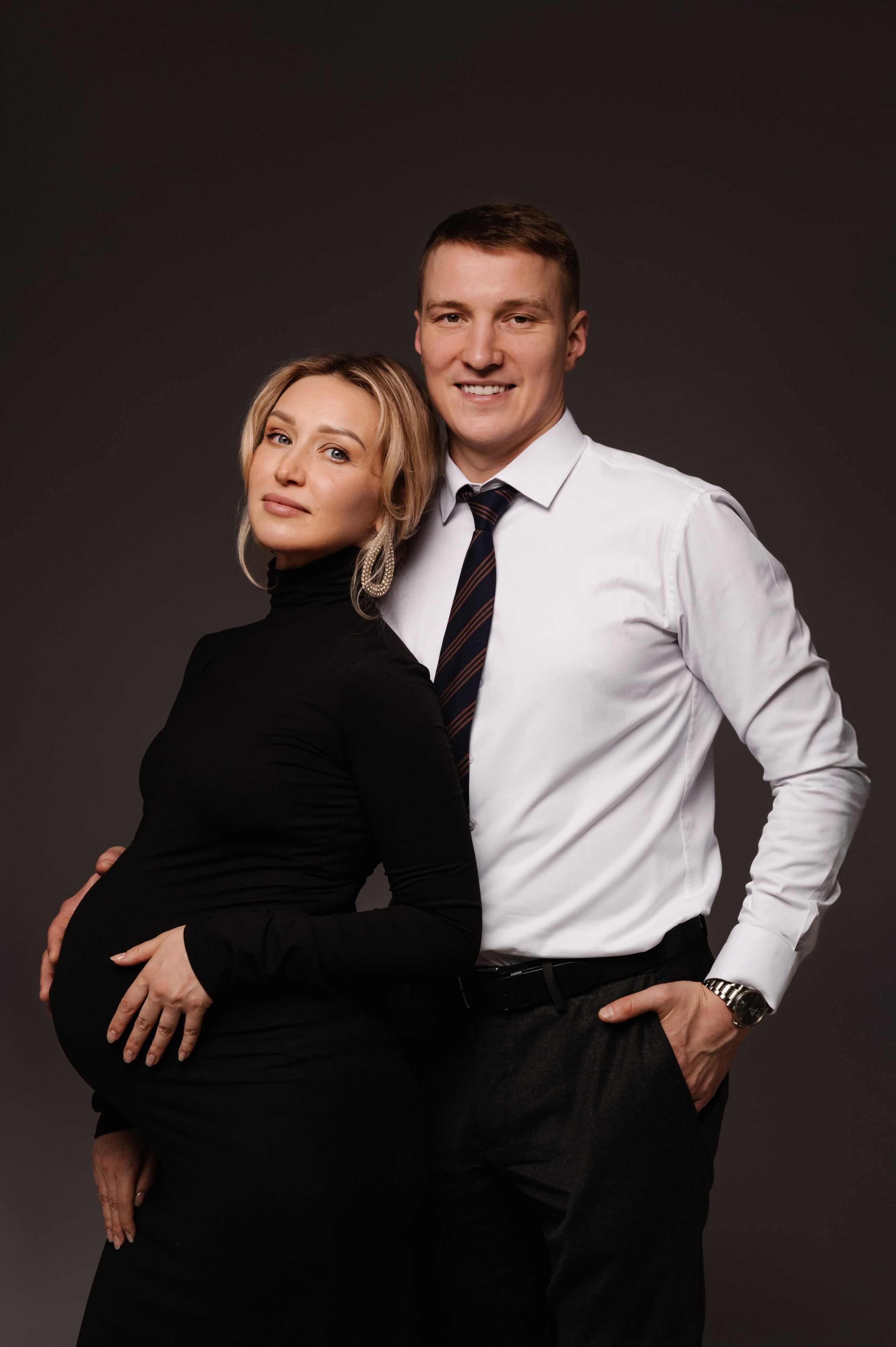 Профессиональный семейный и беременный фотограф в Санкт-Петербурге — Маргарита Иванова. Индивидуальные фотосессии под ключ: от образа до гот. Профессиональный фотограф беременности в СПБ. Стильные фотосессии беременности в стиле минимализм и классическая фотография