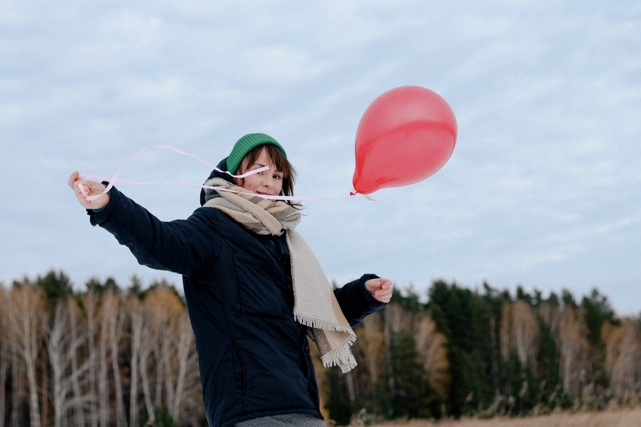 Атмосферная фотосессия в березовой роще: фотограф Тюмень