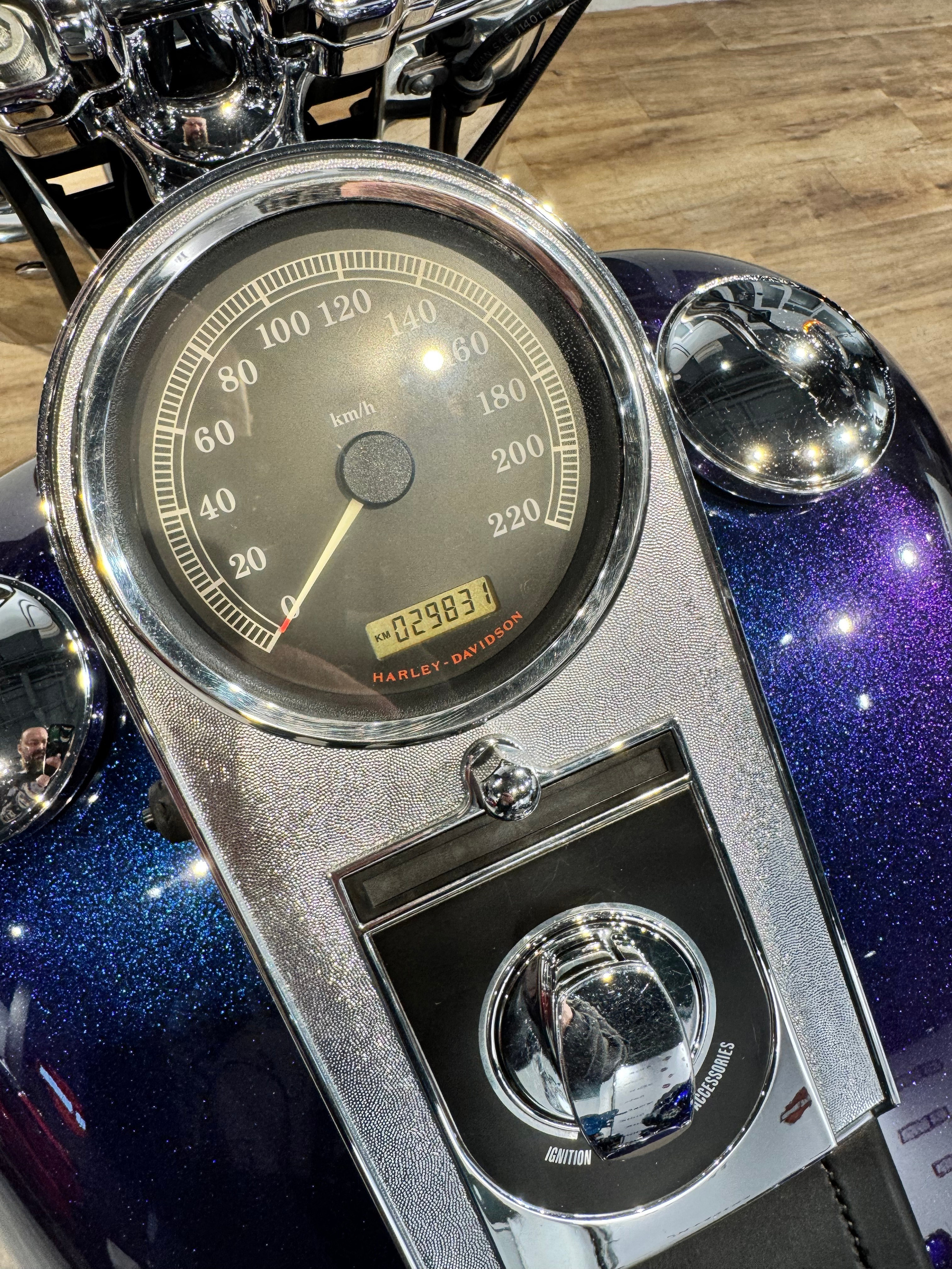 Мотоциклы Harley-Davidson 2010 Fat Boy (Flame Blue Pearl) (Softail)  — купить мотоцикл. Hello Davidson, Москва. Только хорошие мотоциклы…