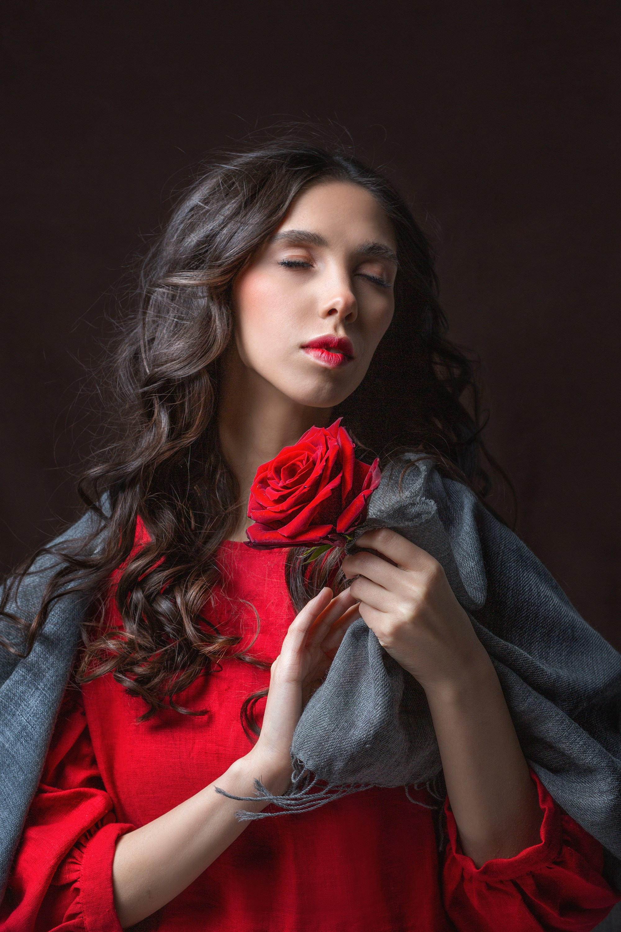 ЖЕНСКИЙ ПОРТРЕТ. Главная