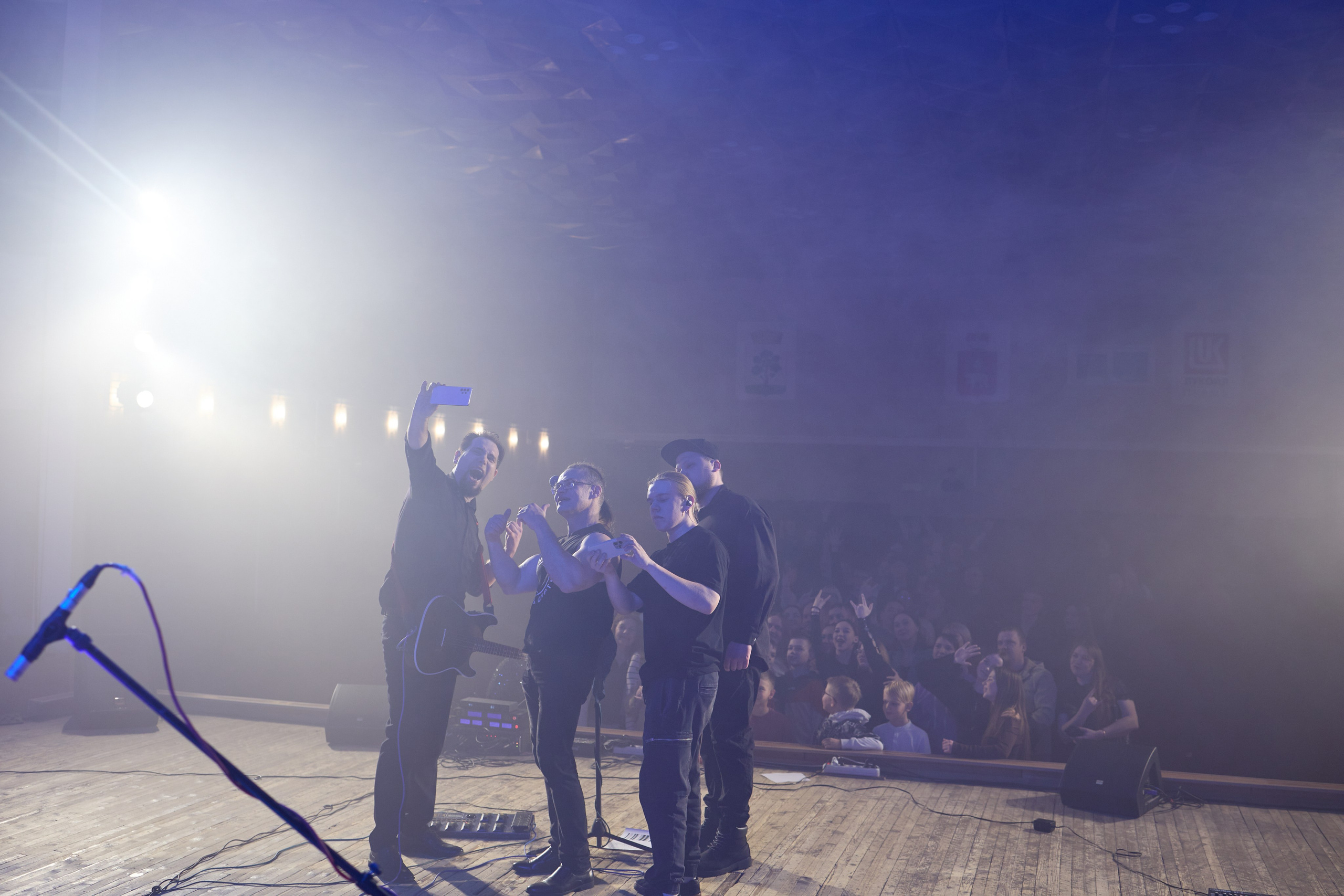 Гр. Ананас концерт 20.02.26. Фотограф видеооператор Пермский край, Пермь, Оса Руслан Саматов