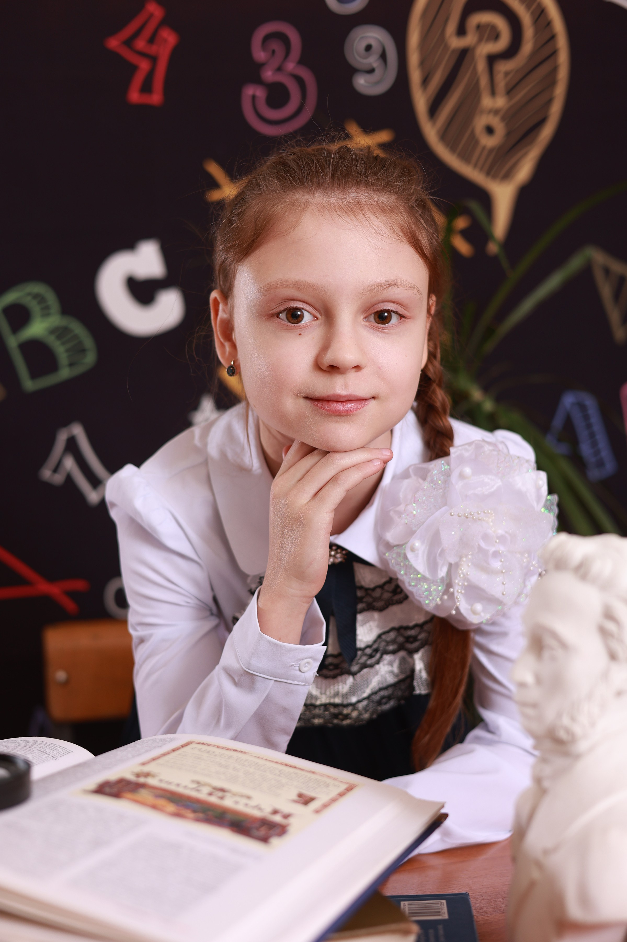 Школьная доска черная. Выпускные альбомы в Иваново в детский сад и школу. Александр и Светлана Янкины