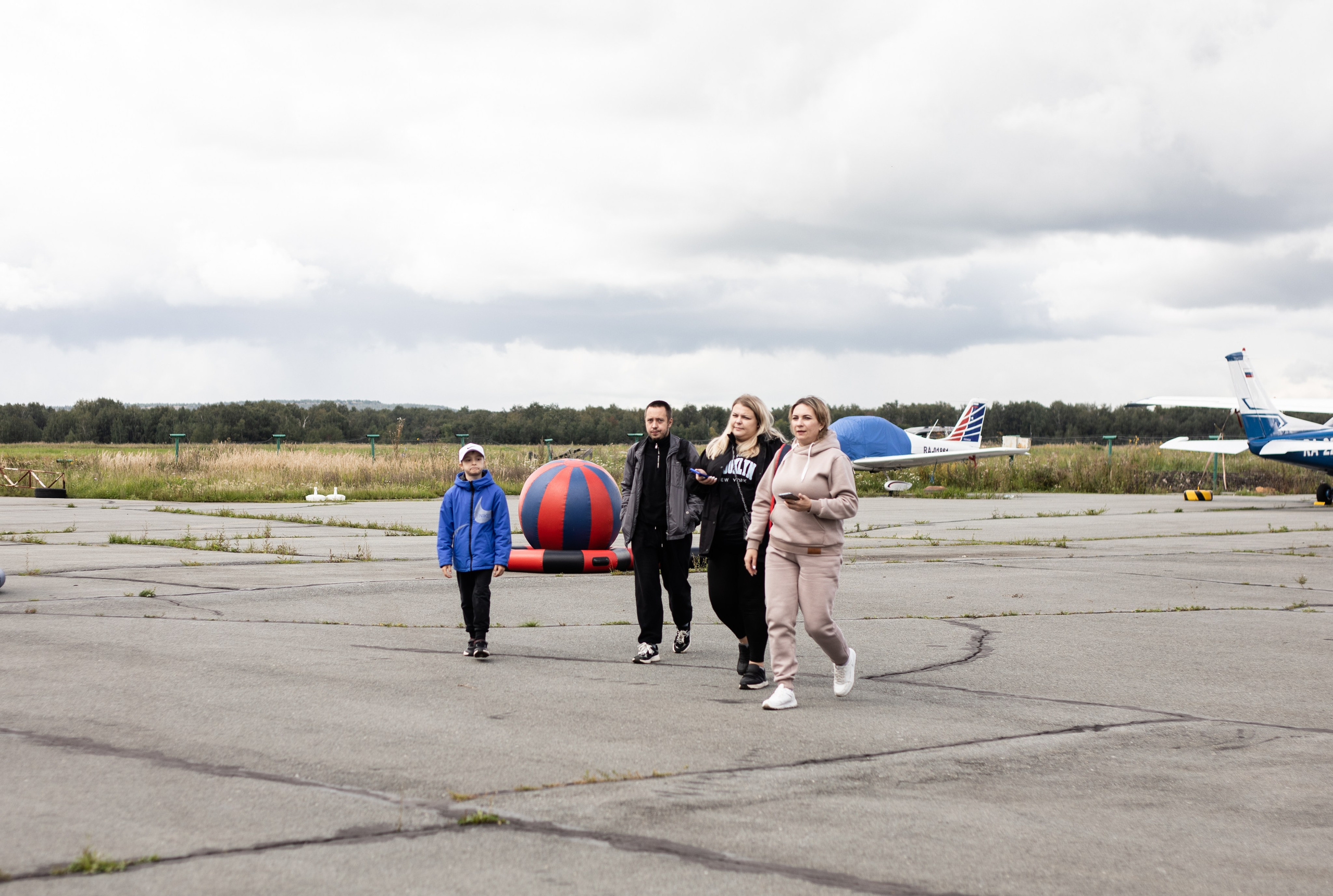 УЗСТ- Корпоративный тимбилдинг на аэродроме. Репортажный и свадебный фотограф в Челябинске Елисеев Павел