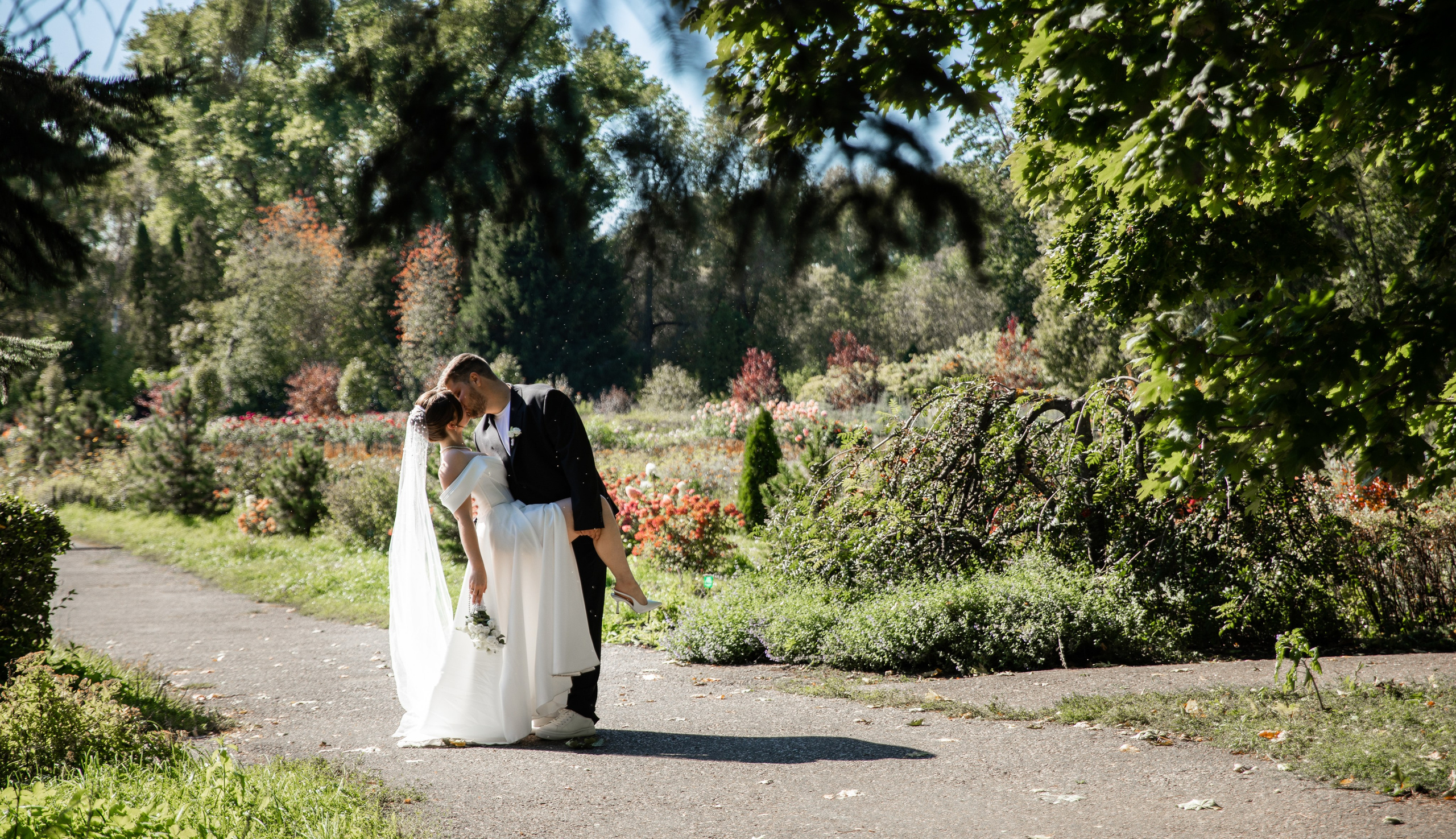 Свадебная фотосъемка. Репортажный и свадебный фотограф в Челябинске Елисеев Павел