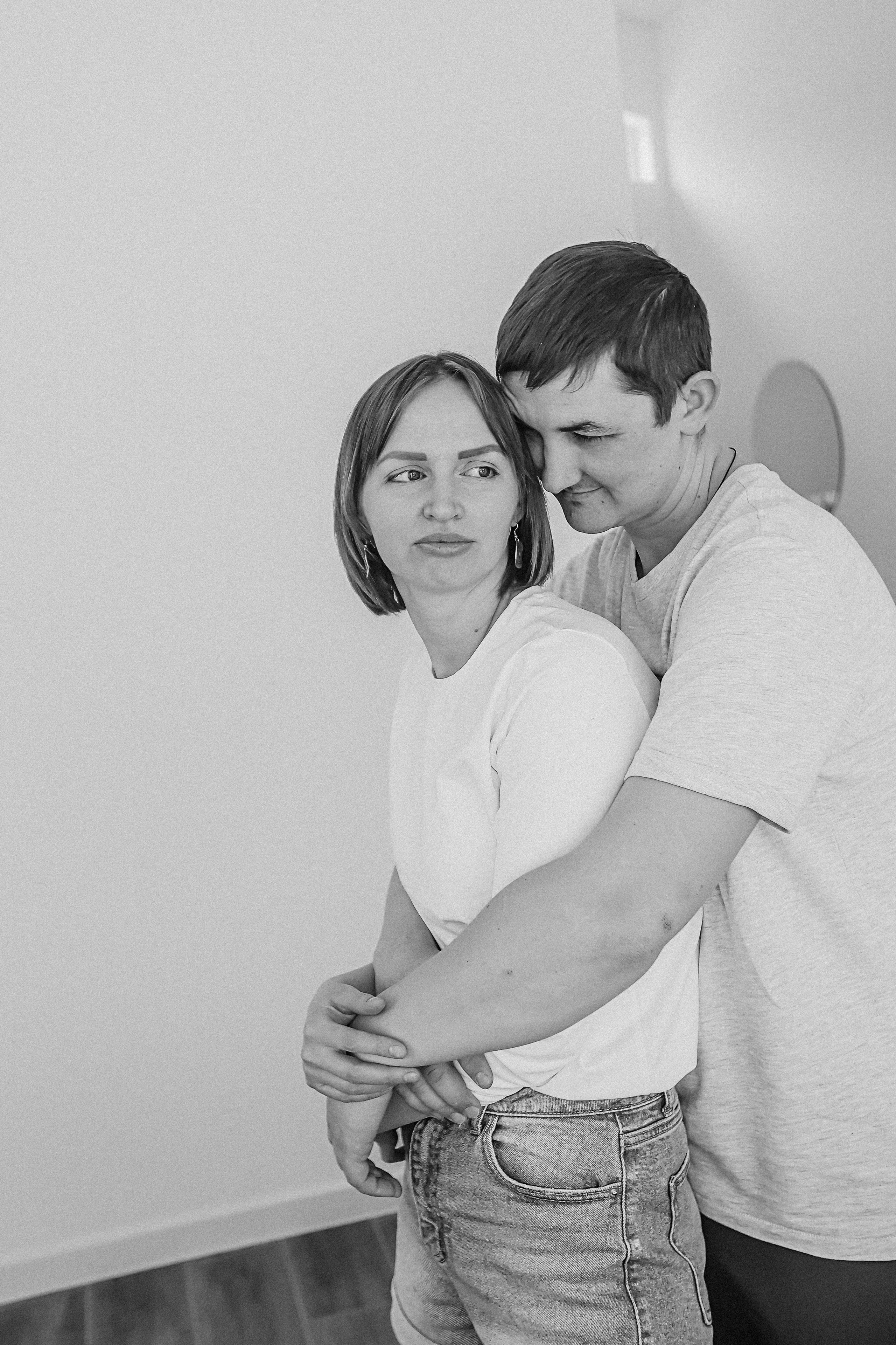 Семейная в домике (репортаж). Семейный фотограф Тюмень, фотограф на роды Салмина Мария