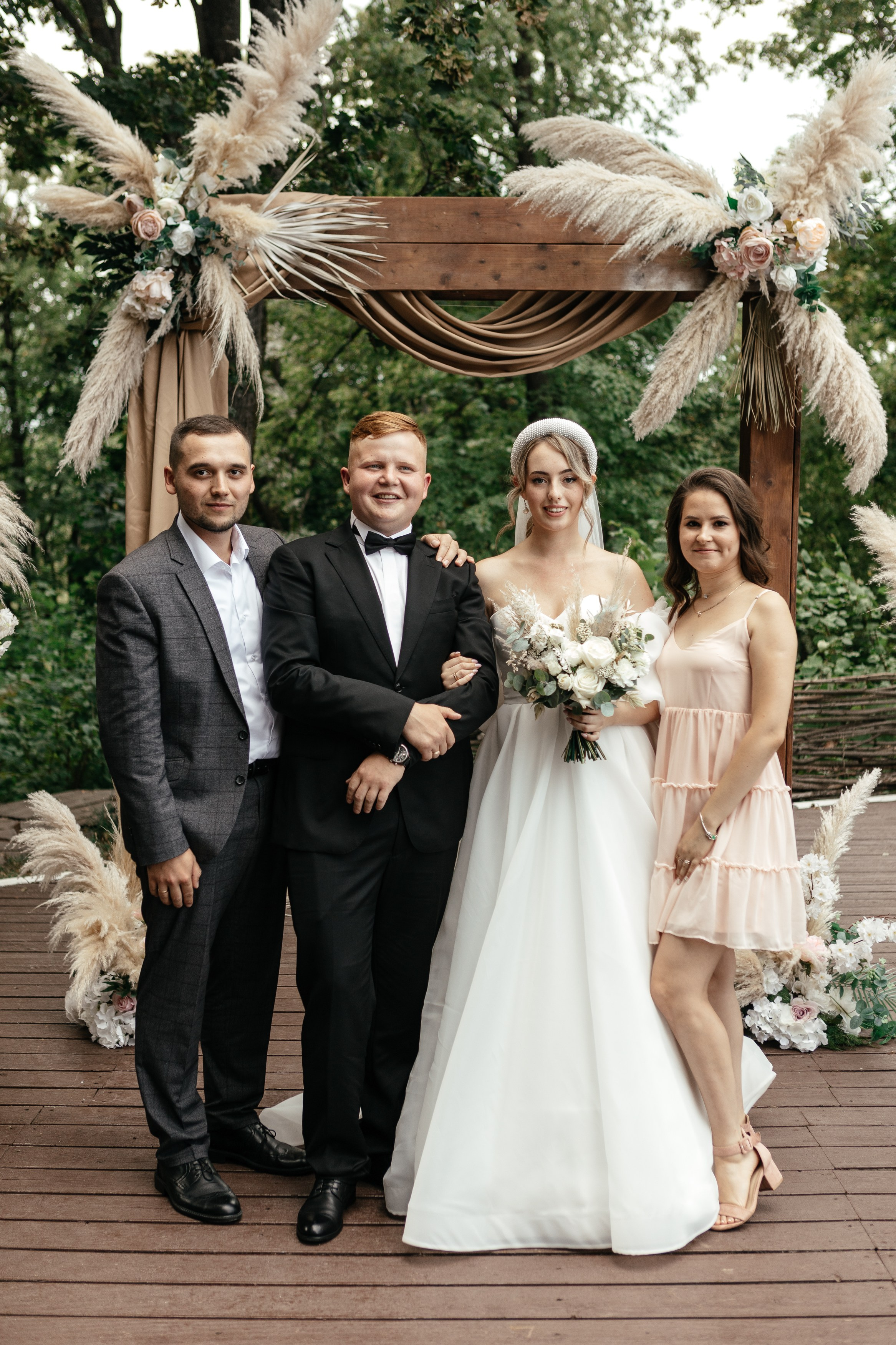 Свадебный фотограф Уфа — Руслан ГабдлисламовЖивые эмоции, красивые кадры, воспоминания на всю жизнь.Работаю по всей Республике Башкортоста. Свадебный фотограф Уфа Руслан Габдлисламов