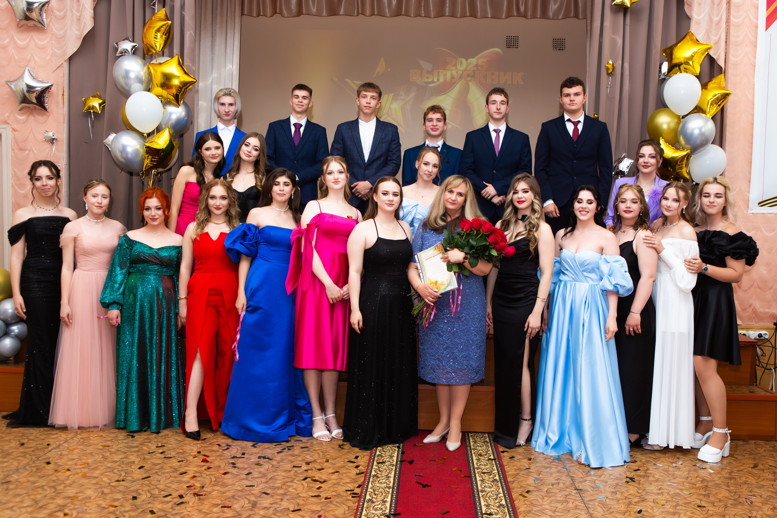 ВРУЧЕНИЕ ДИПЛОМОВ 2025. ТВОЙ АЛЬБОМ / ТВОИ ПРАВИЛА