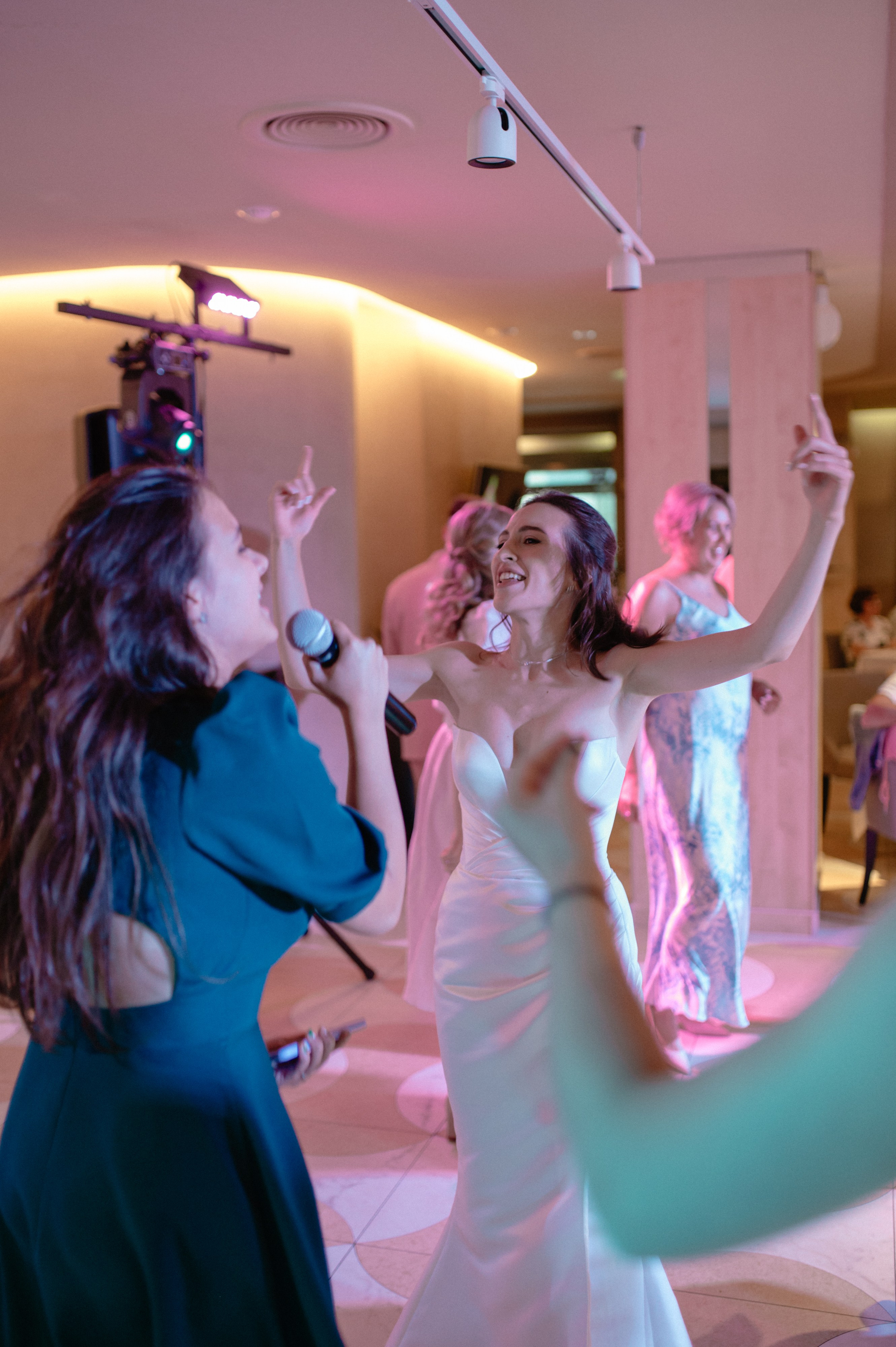 03.08.2024. RETOUCH-HOUSE