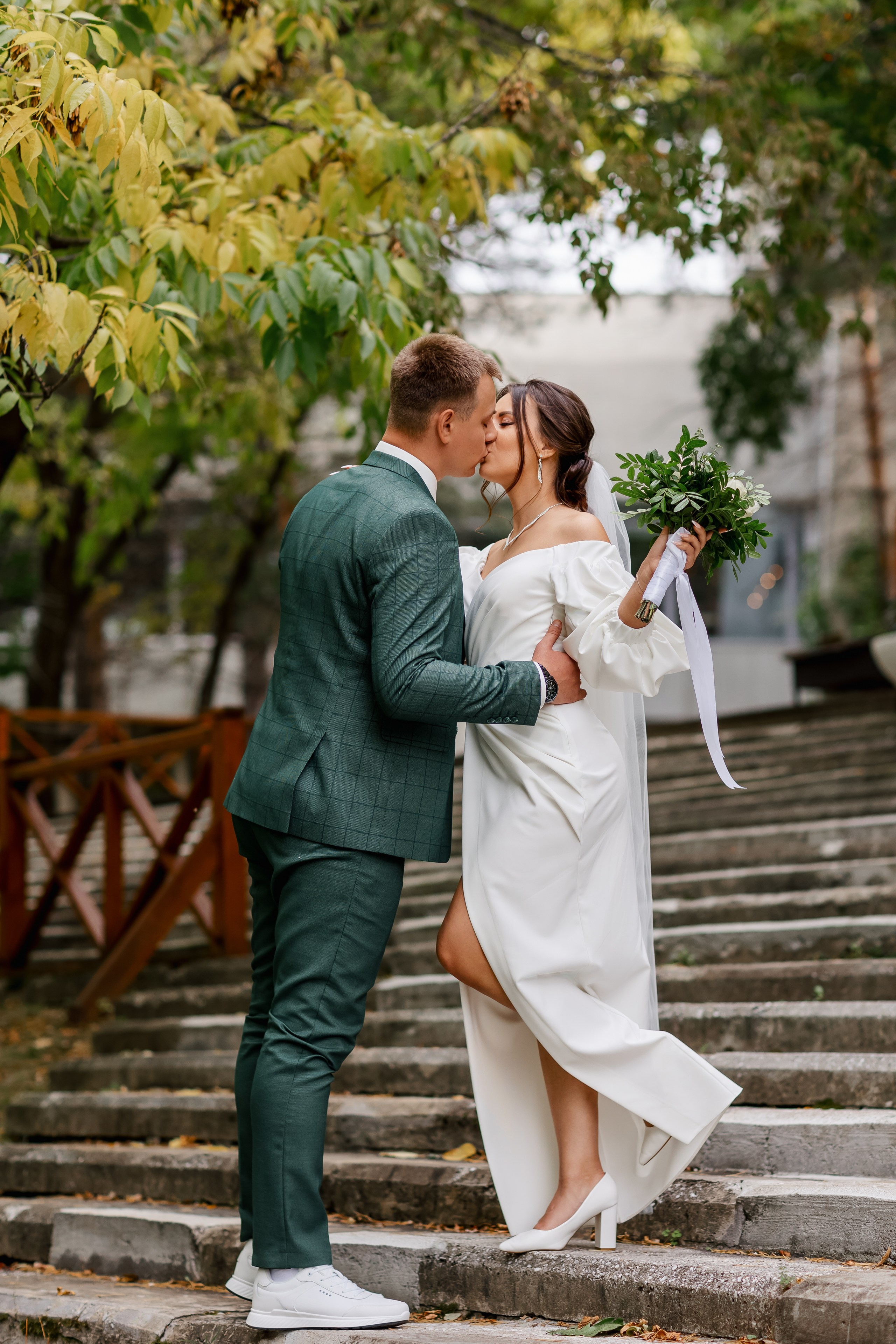 Олег и Юлия. Свадебная прогулка. Свадебный фотограф в Хабаровске